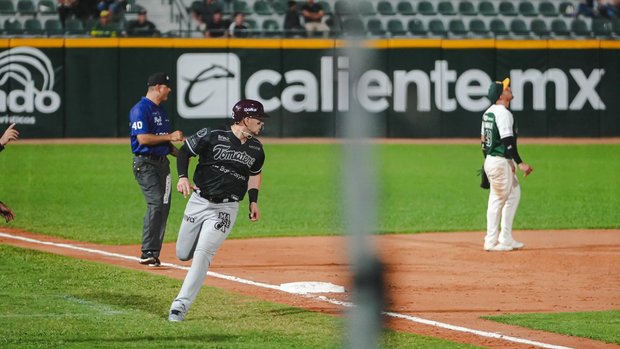 $!Cañeros se impone en 10 peleadas entradas a Tomateros