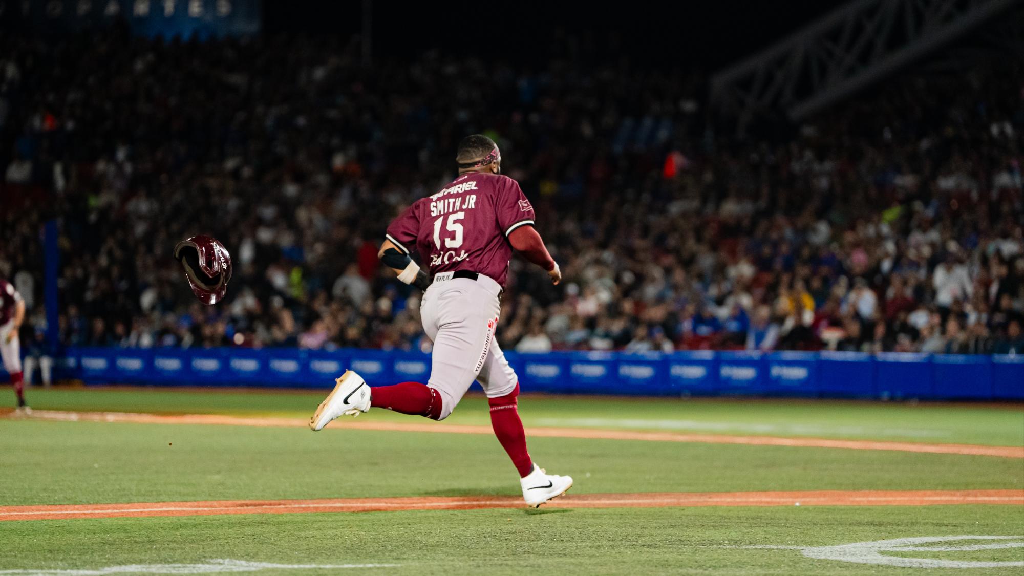 $!Charros viene de atrás y deja tendido a Tomateros