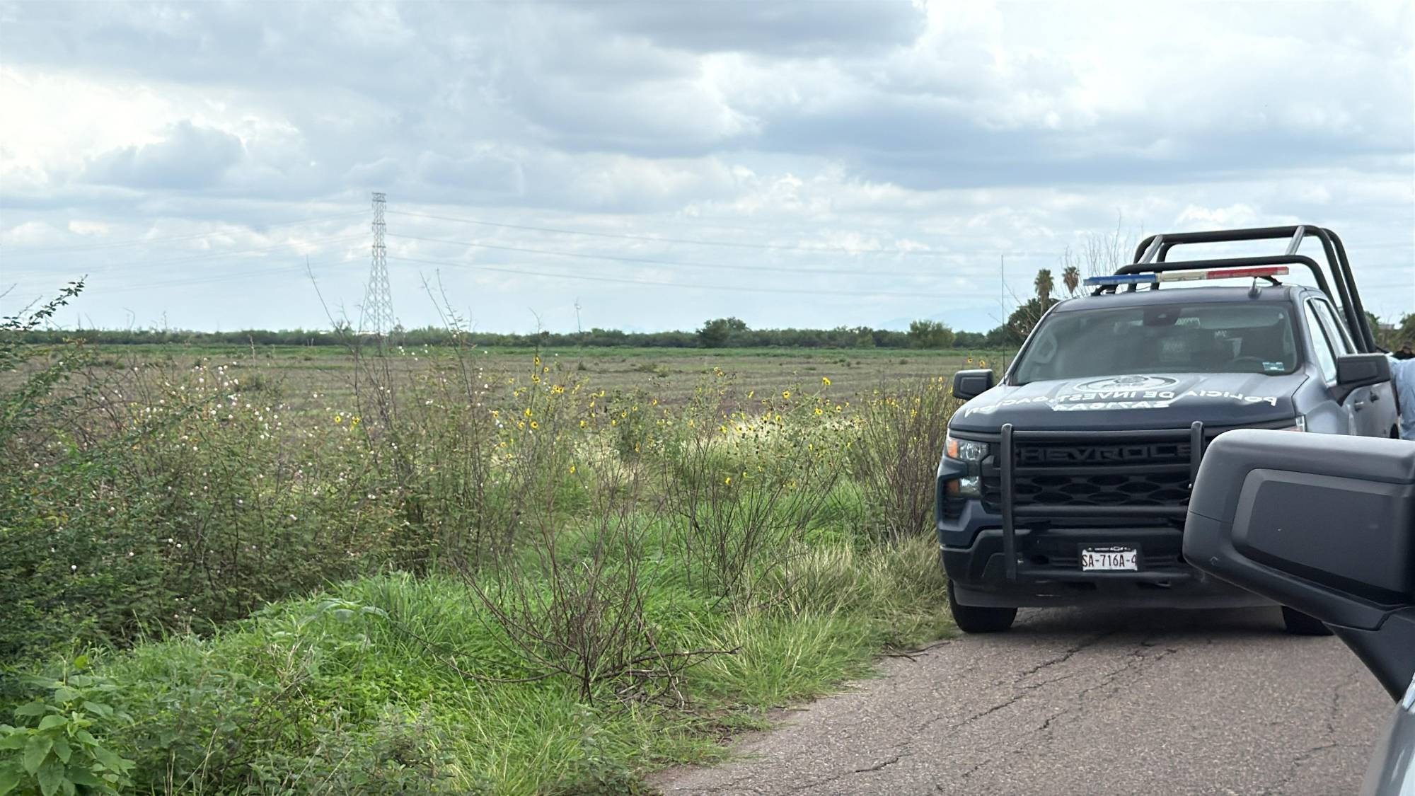 $!Localizan a un hombre asesinado en un campo agrícola de Costa Rica, en Culiacán