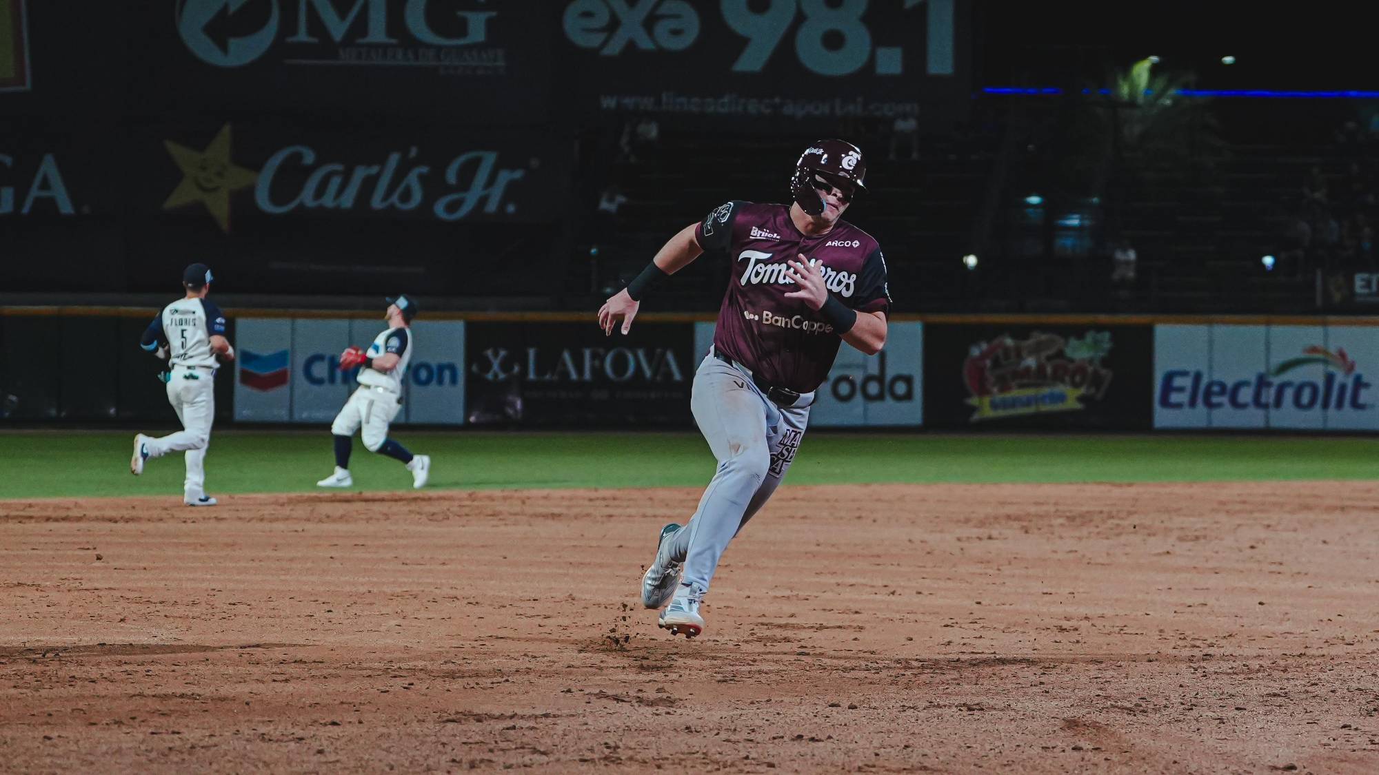 $!Ofensiva de Tomateros responde para vencer a Algodoneros en Guasave