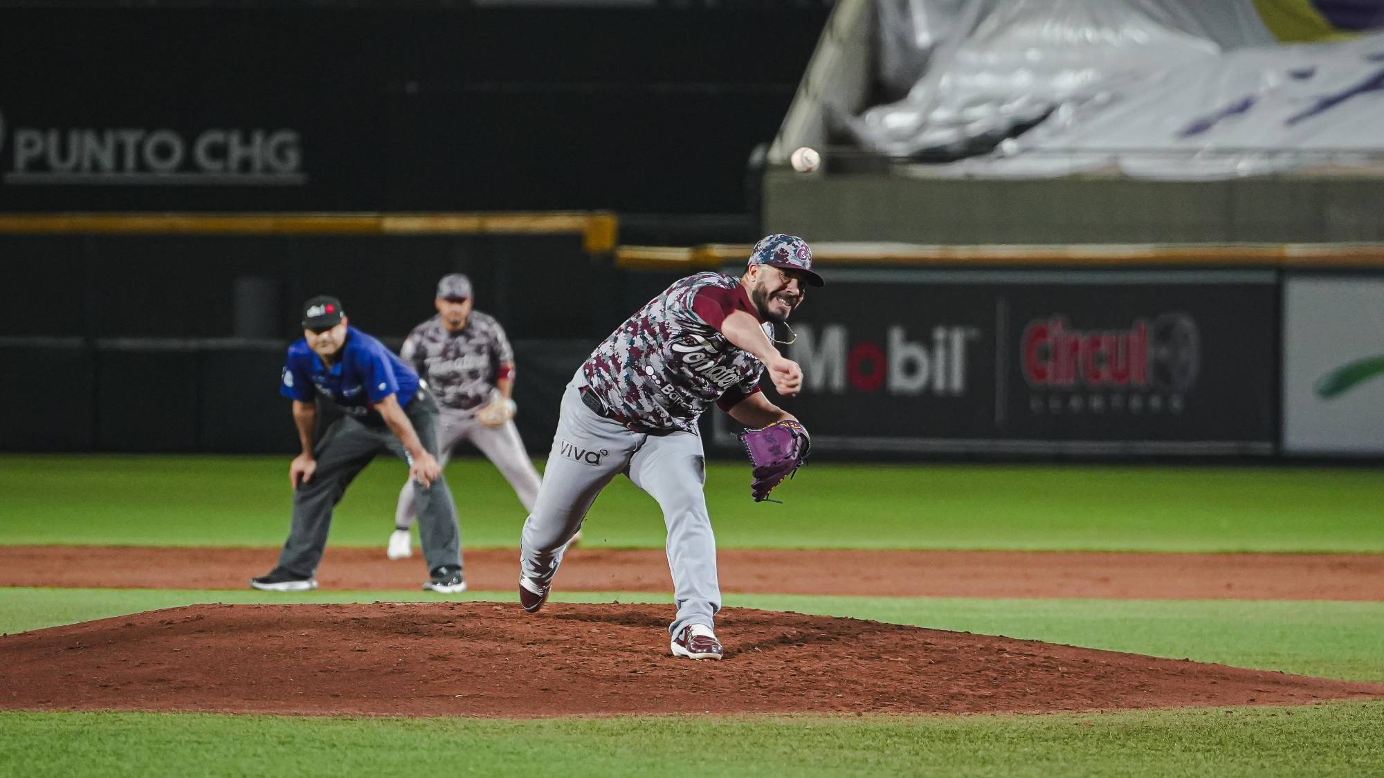 $!Tomateros cae en Ciudad Obregón y ve detenida su racha ganadora