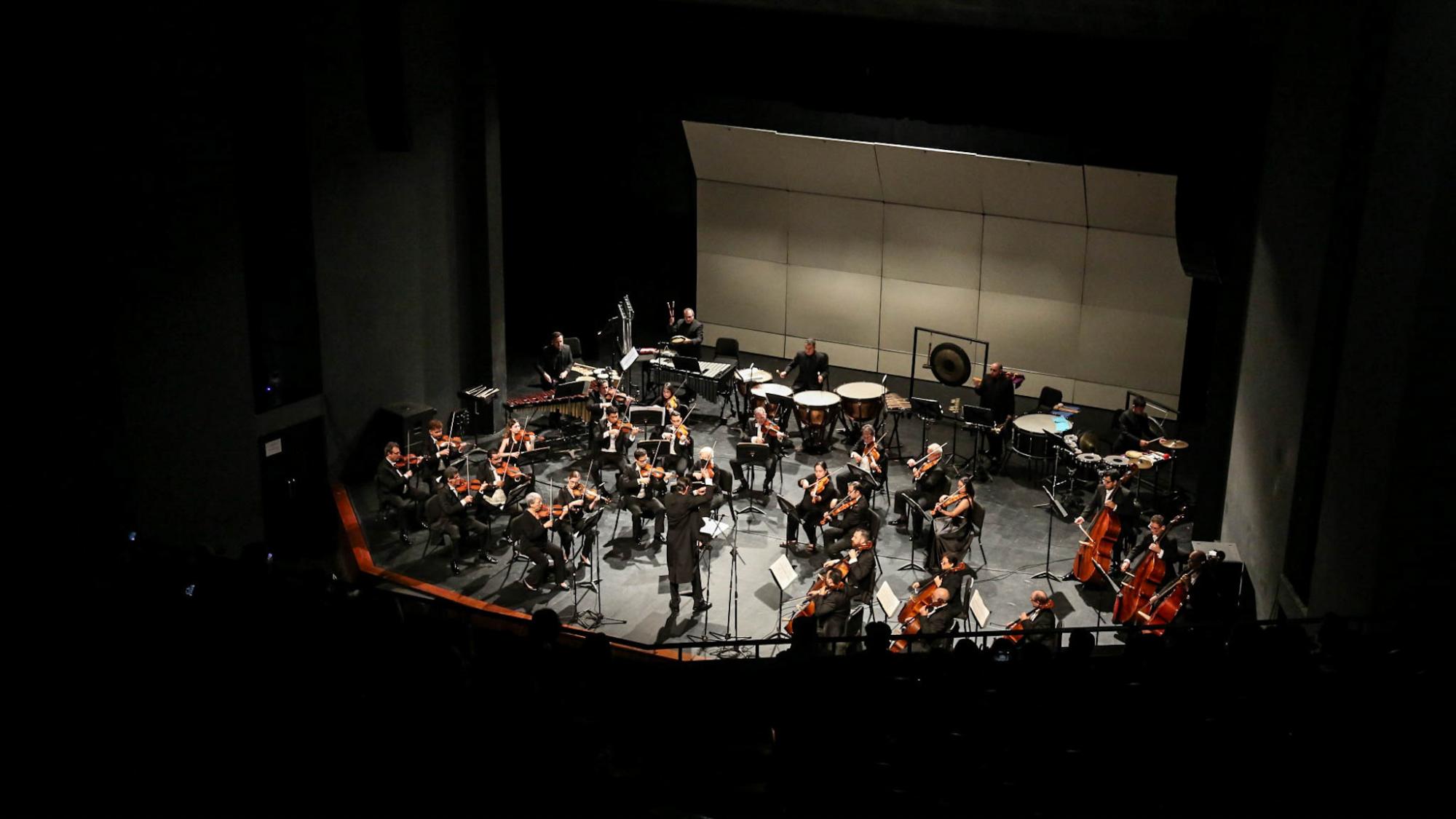 $!Un espléndido concierto ofreció la Orquesta Sinfónica Sinaloa de las Artes con dos temas fundamentales de Georges Bizet.