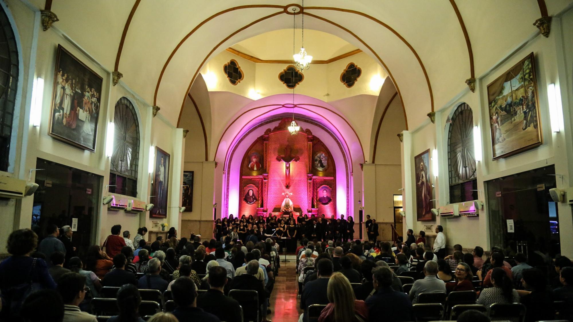 $!El objetivo de presentar esta obra en recintos religiosos es parte del compromiso del Instituto Sinaloense de Cultura de acercar las bellas expresiones del arte a la comunidad.