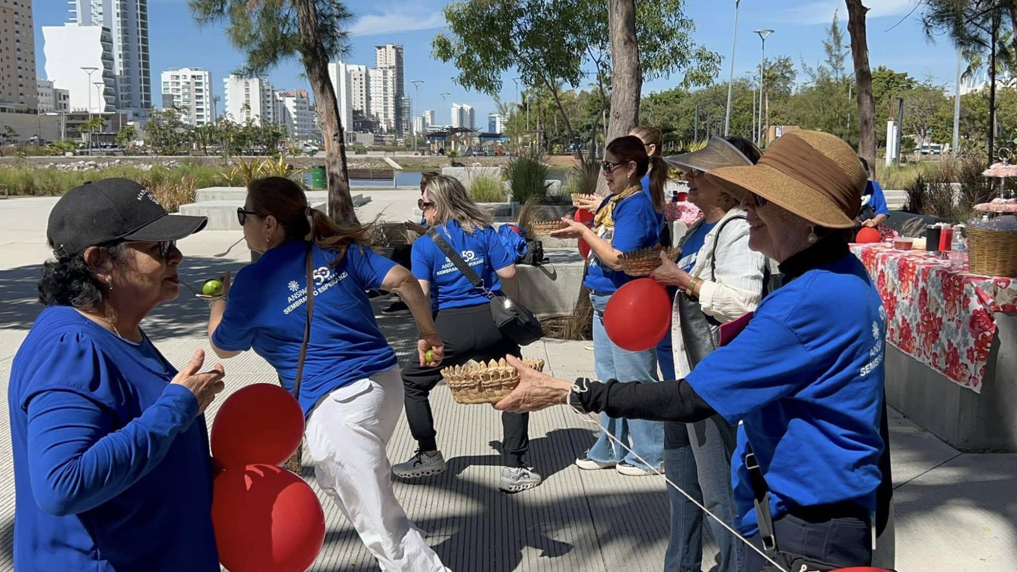 $!Las chicas participaron en diversas actividades y juegos.