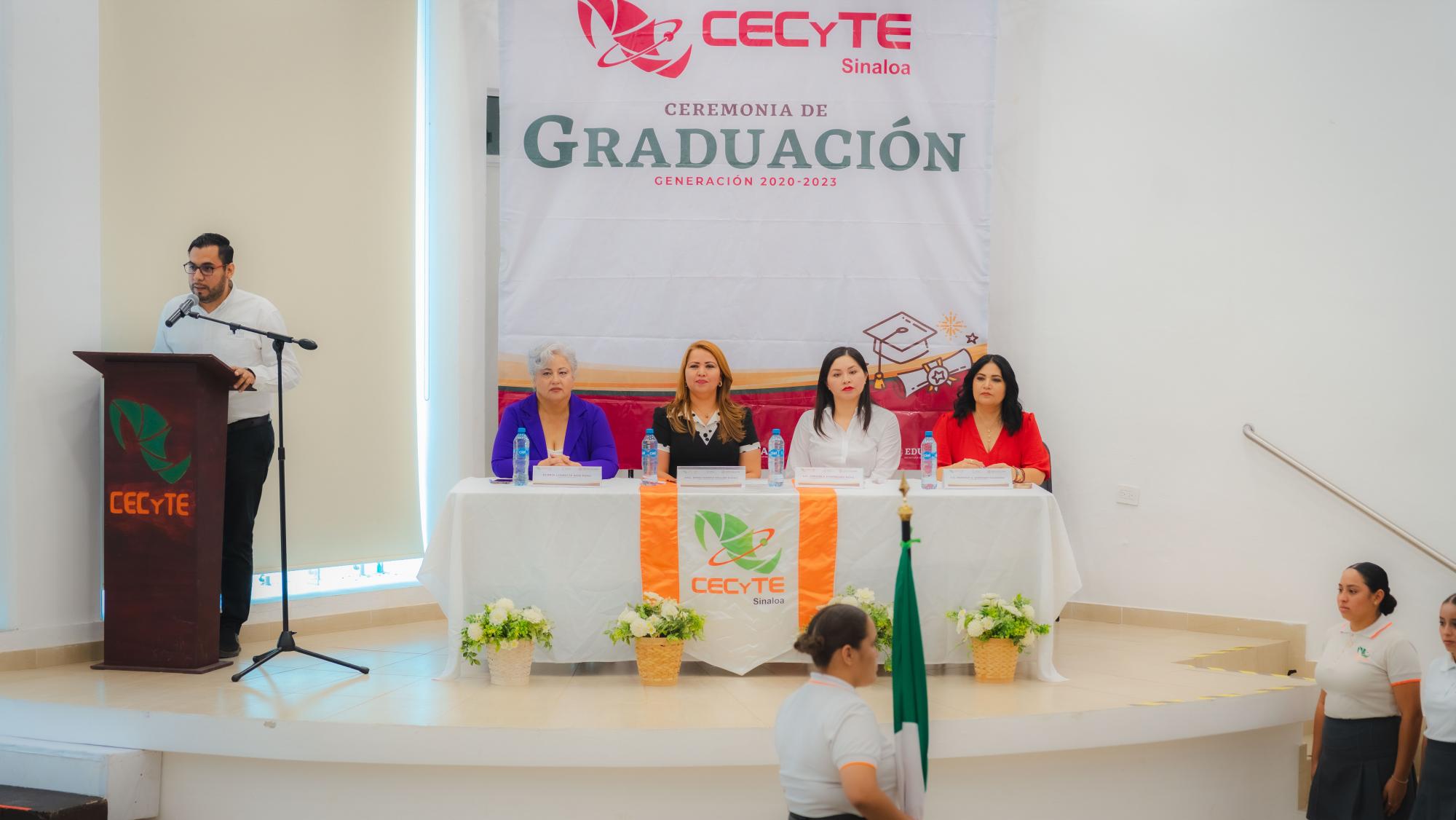 $!Mesa del Presidium.