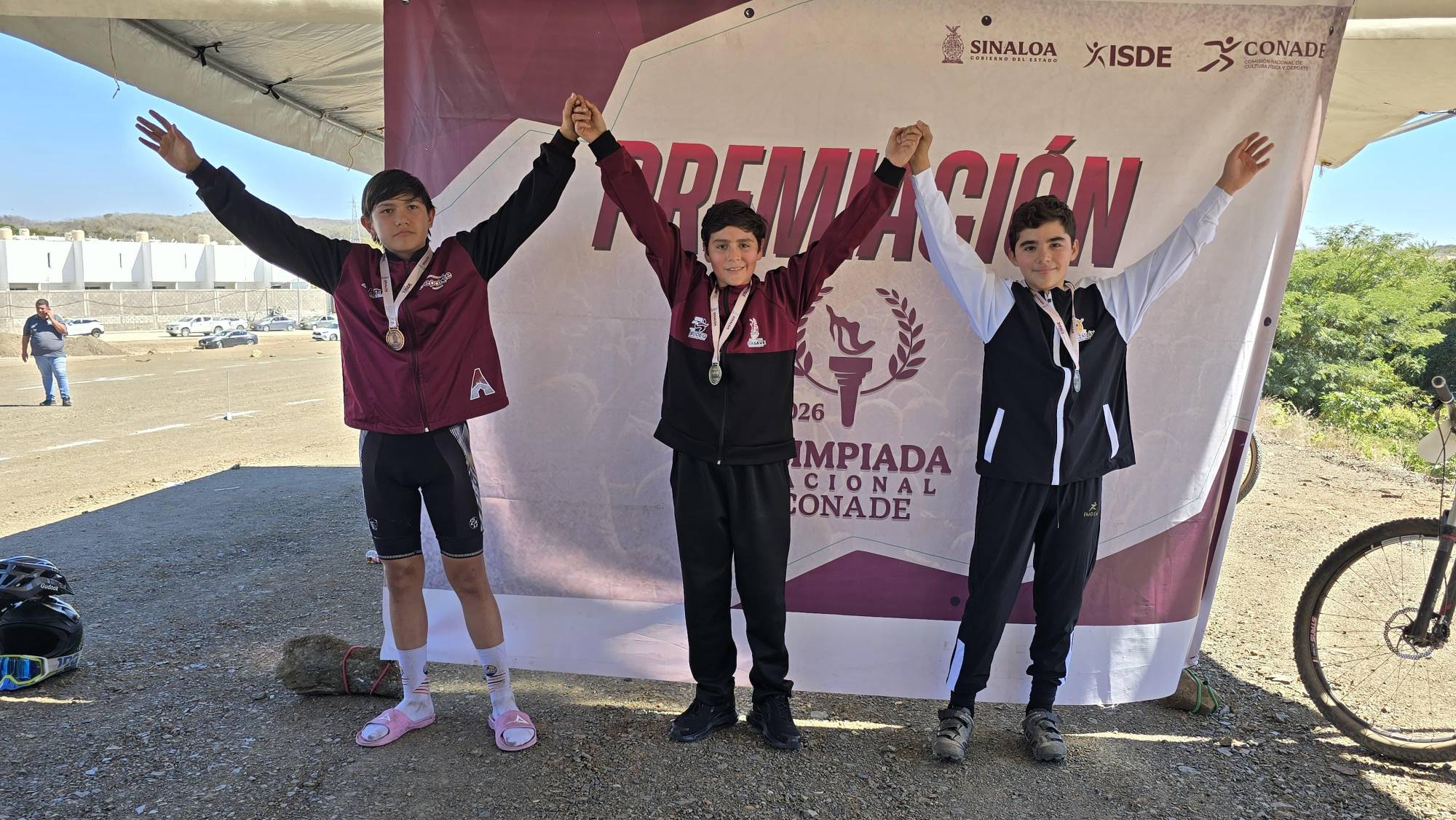 $!Diana Álvarez y Licia Ruiz dan a Mazatlán sus primeros oros en la etapa estatal de ciclismo de montaña