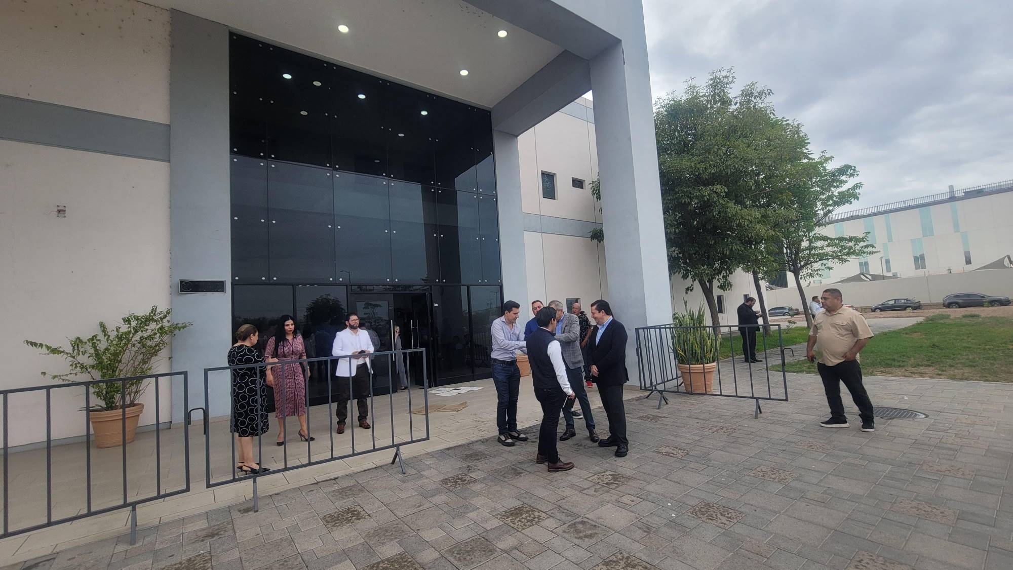 $!Acusa Fiscalía sobreprecio de $42 millones en renta de patrullas en Gobierno de Vargas Landeros