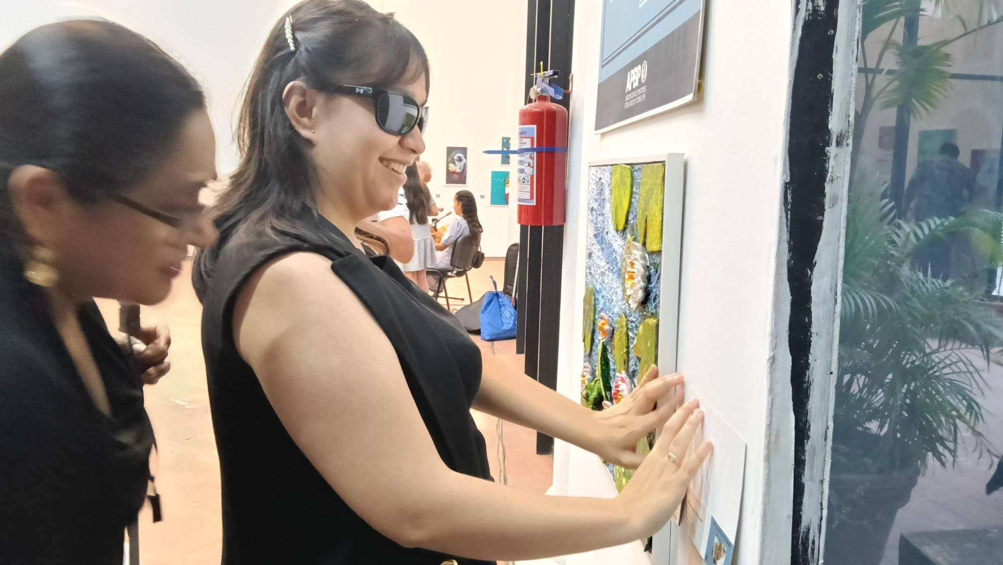 $!Las obras tienen textura para que puedan ser percibidas al tacto.