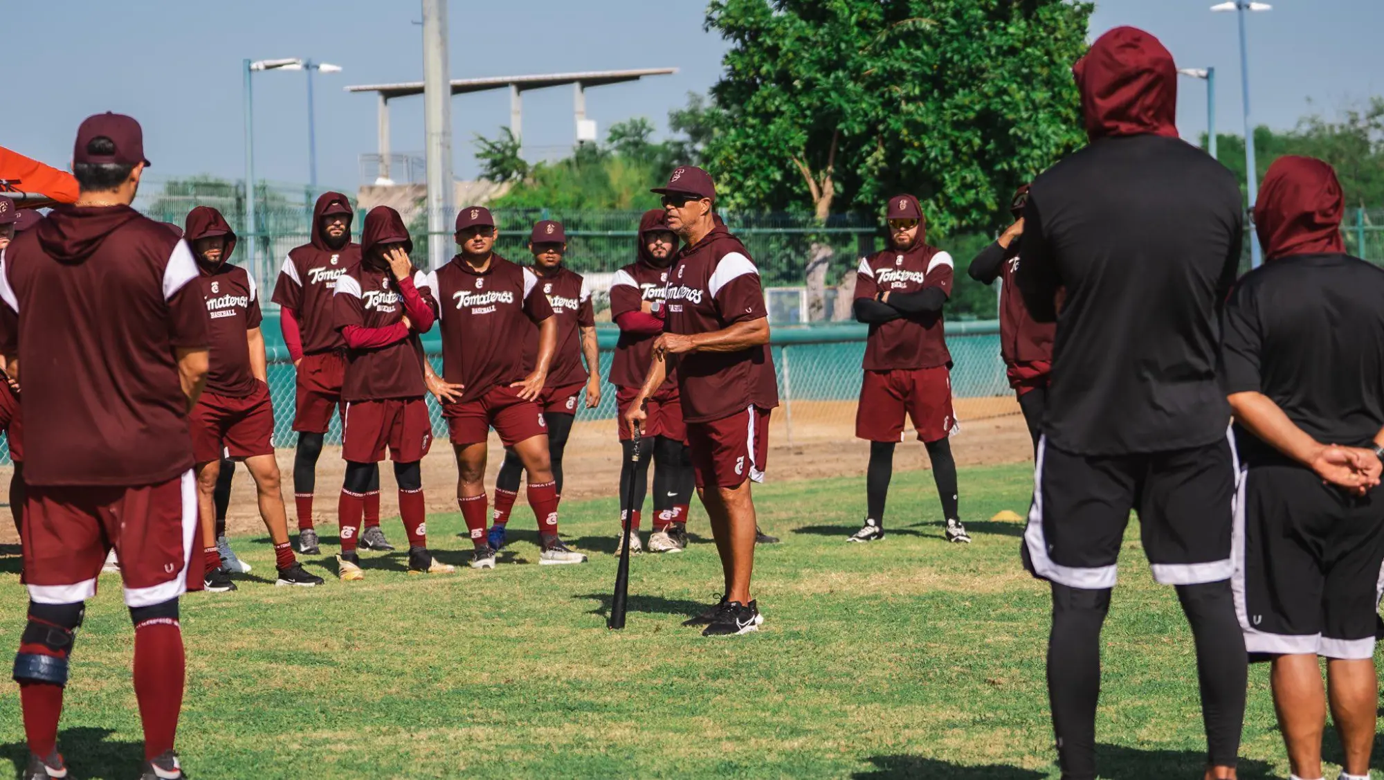 $!Tomateros de Culiacán cumple siete días de pretemporada con sesión de bateo en vivo
