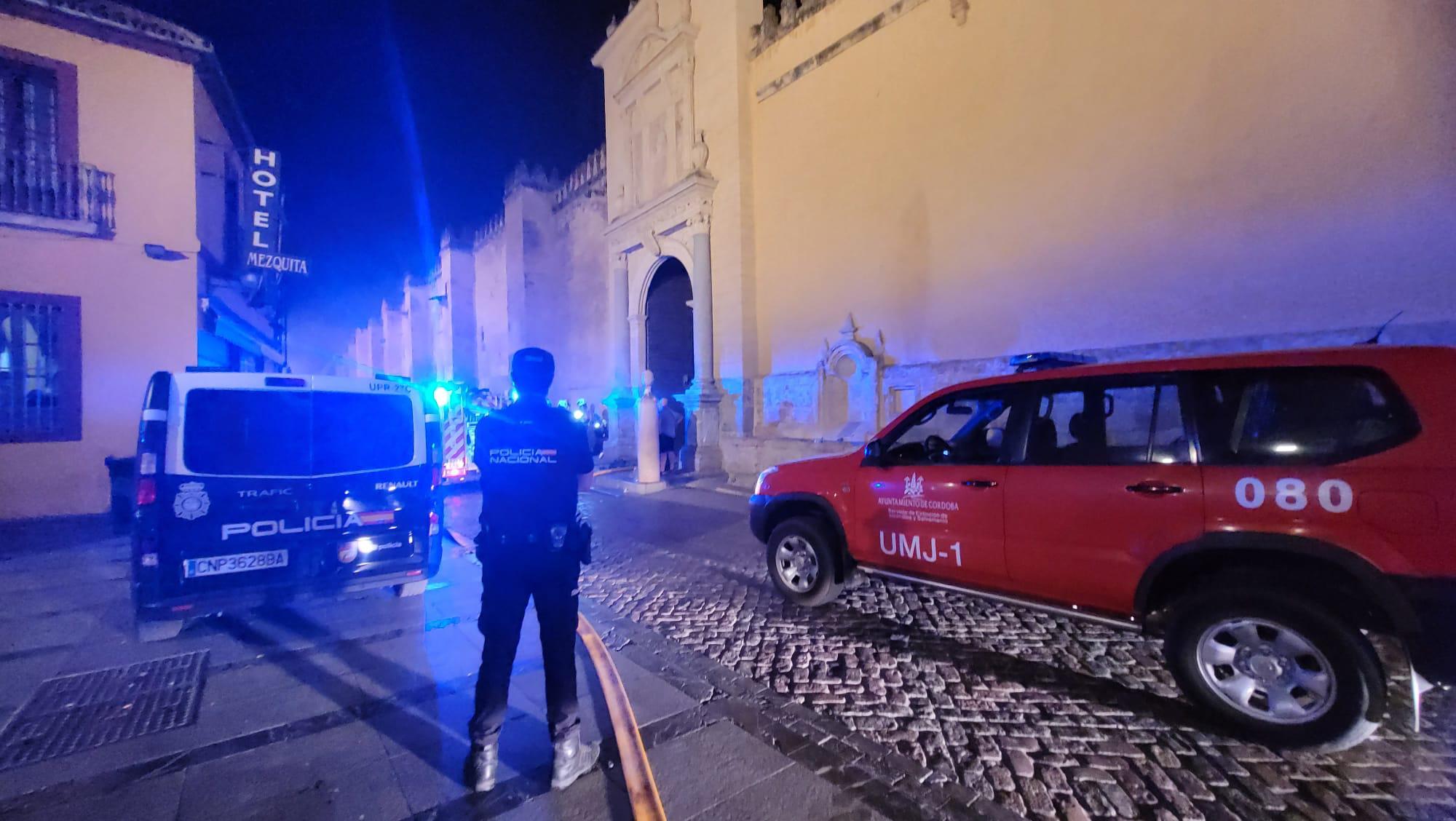 $!Activan el Plan Nacional de Emergencias tras el incendio en la Mezquita-Catedral de Córdoba