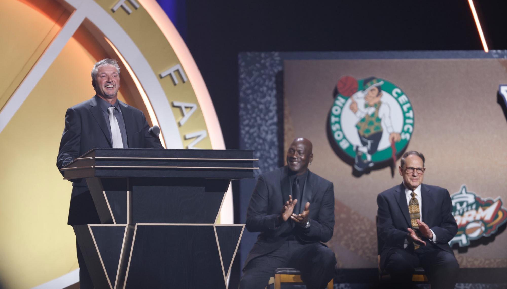 $!Paul Pierce, Toni Kukoc, Chris Webber, Ben Wallace y Chris Bosh, consagrados en el Salón de la Fama