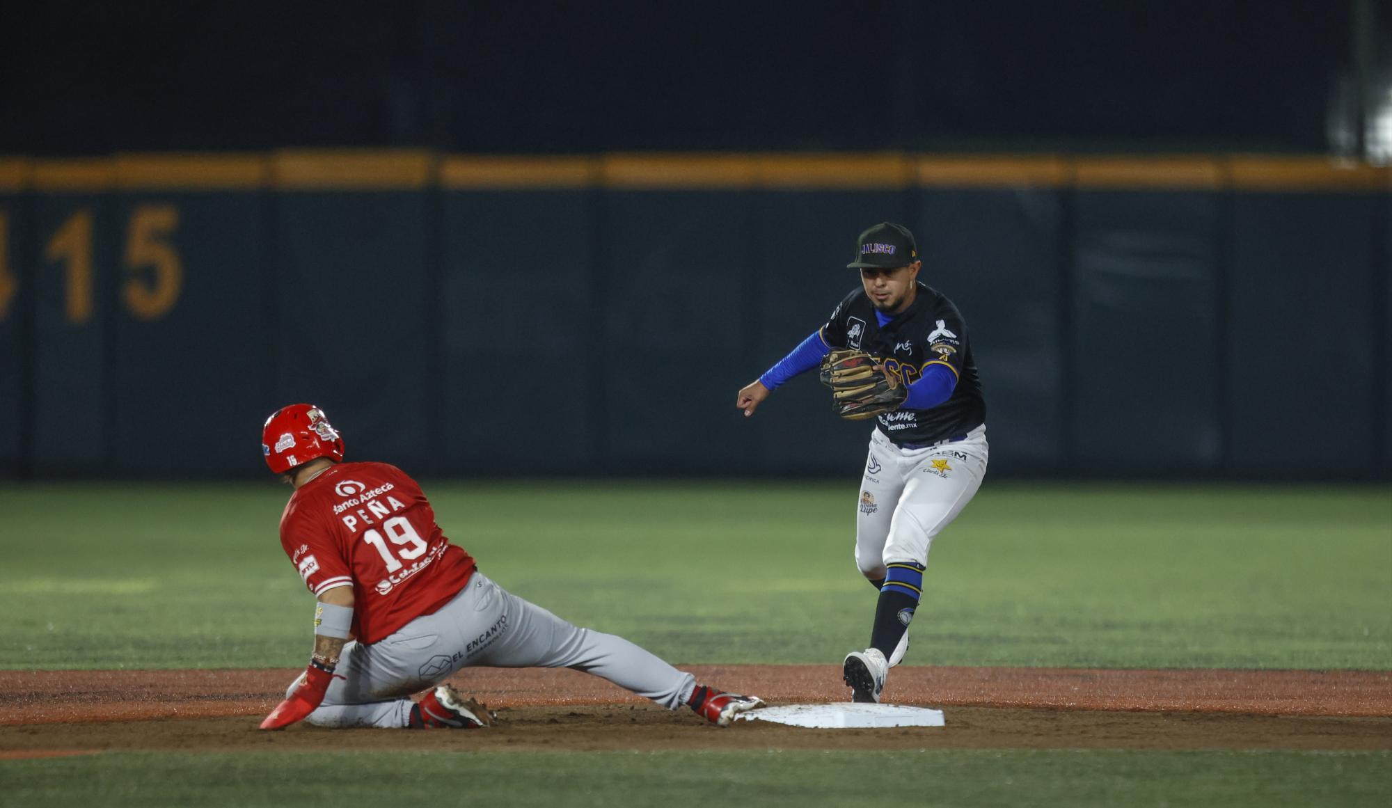 $!Explota la ofensiva y Venados amarra la última serie de la primera vuelta