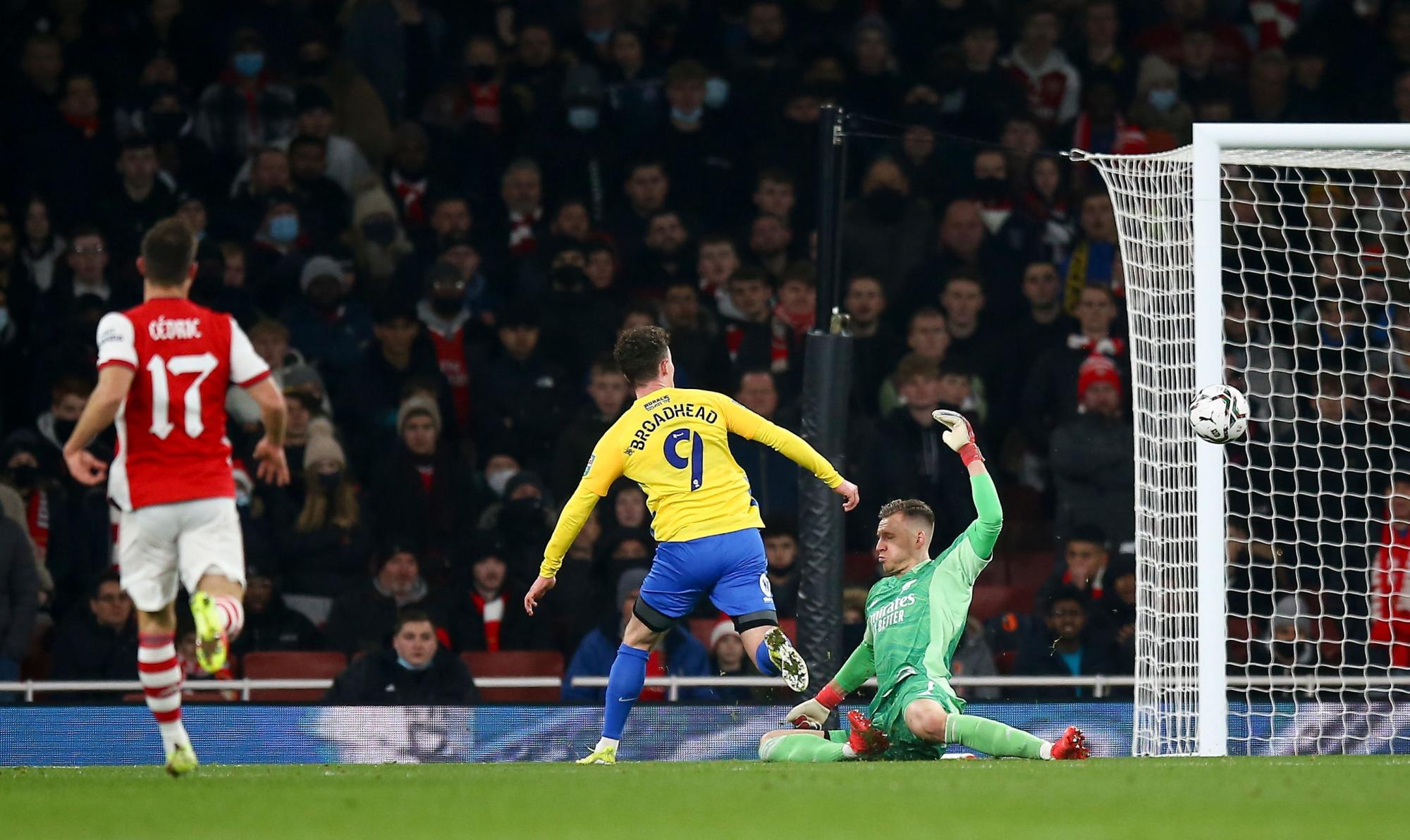 $!Arsenal se deshizo de Sunderland para avanzar a semifinales en la Copa de la Liga Inglesa