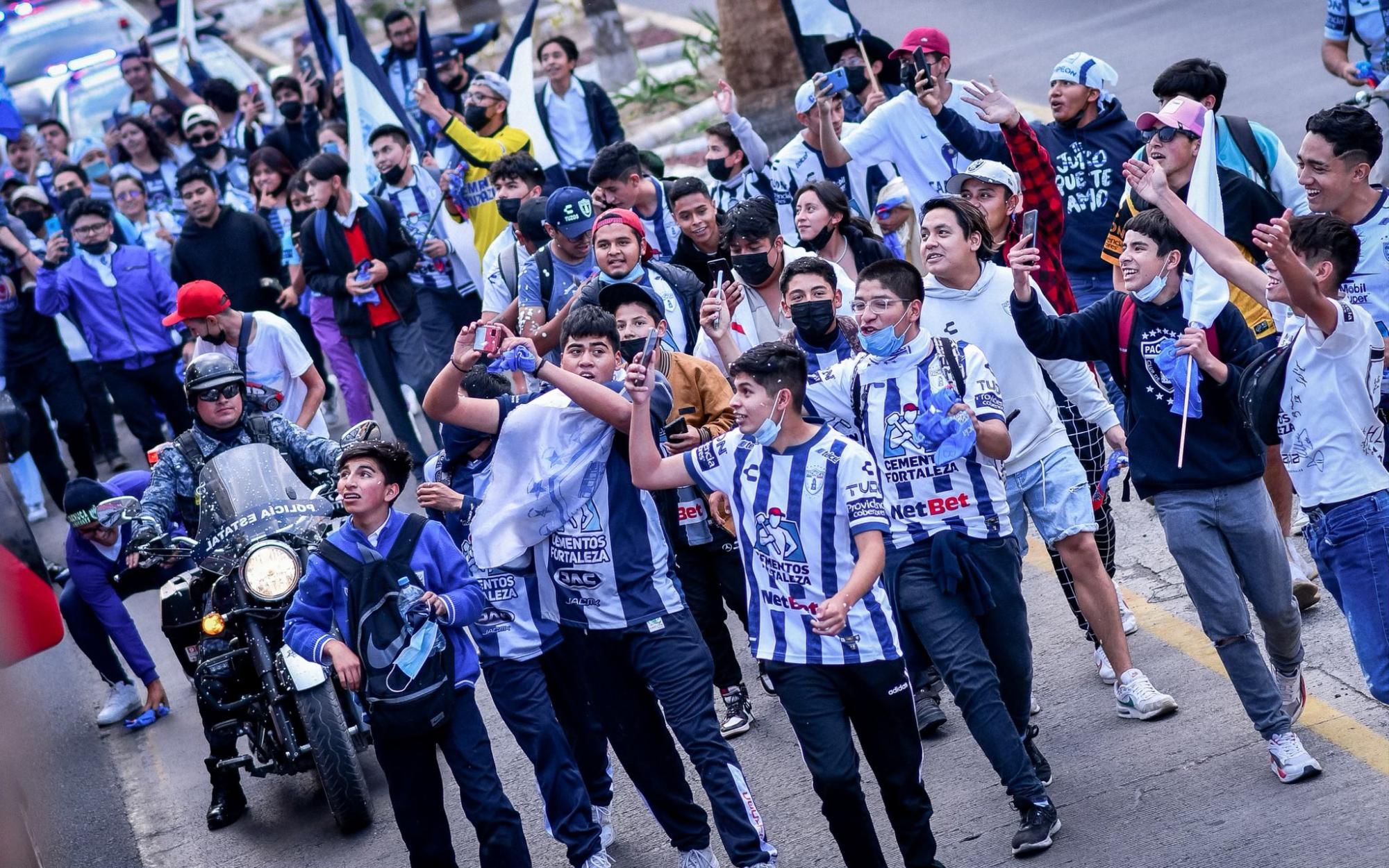 $!Pachuca desfiló con el séptimo título en el futbol mexicano, por calles de una ciudad eufórica