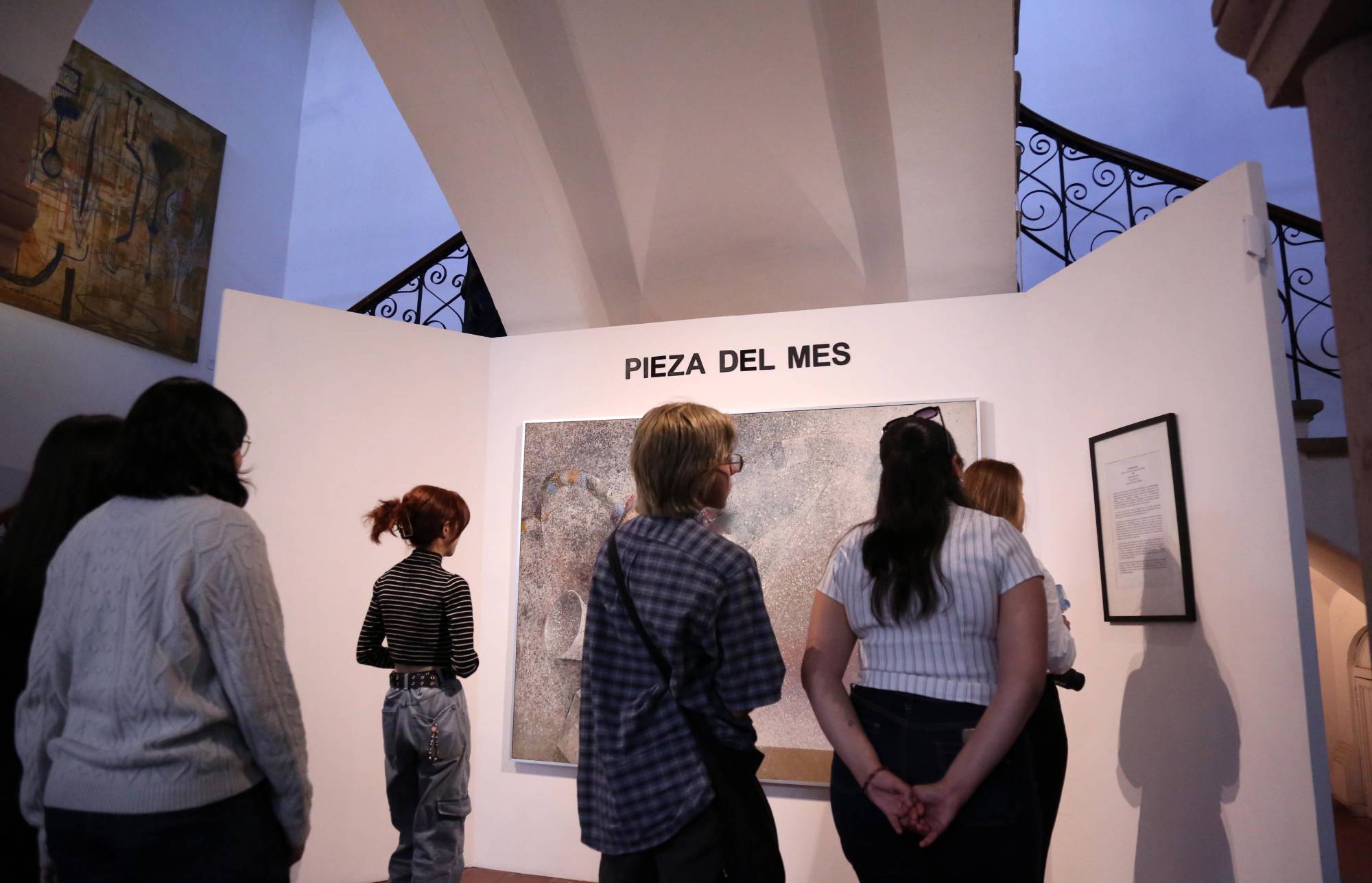 $!La obra permite al espectador sumergirse en el universo espiritual y formal de Coen, figura clave de la Generación de la Ruptura y Premio Nacional de Ciencias y Artes.