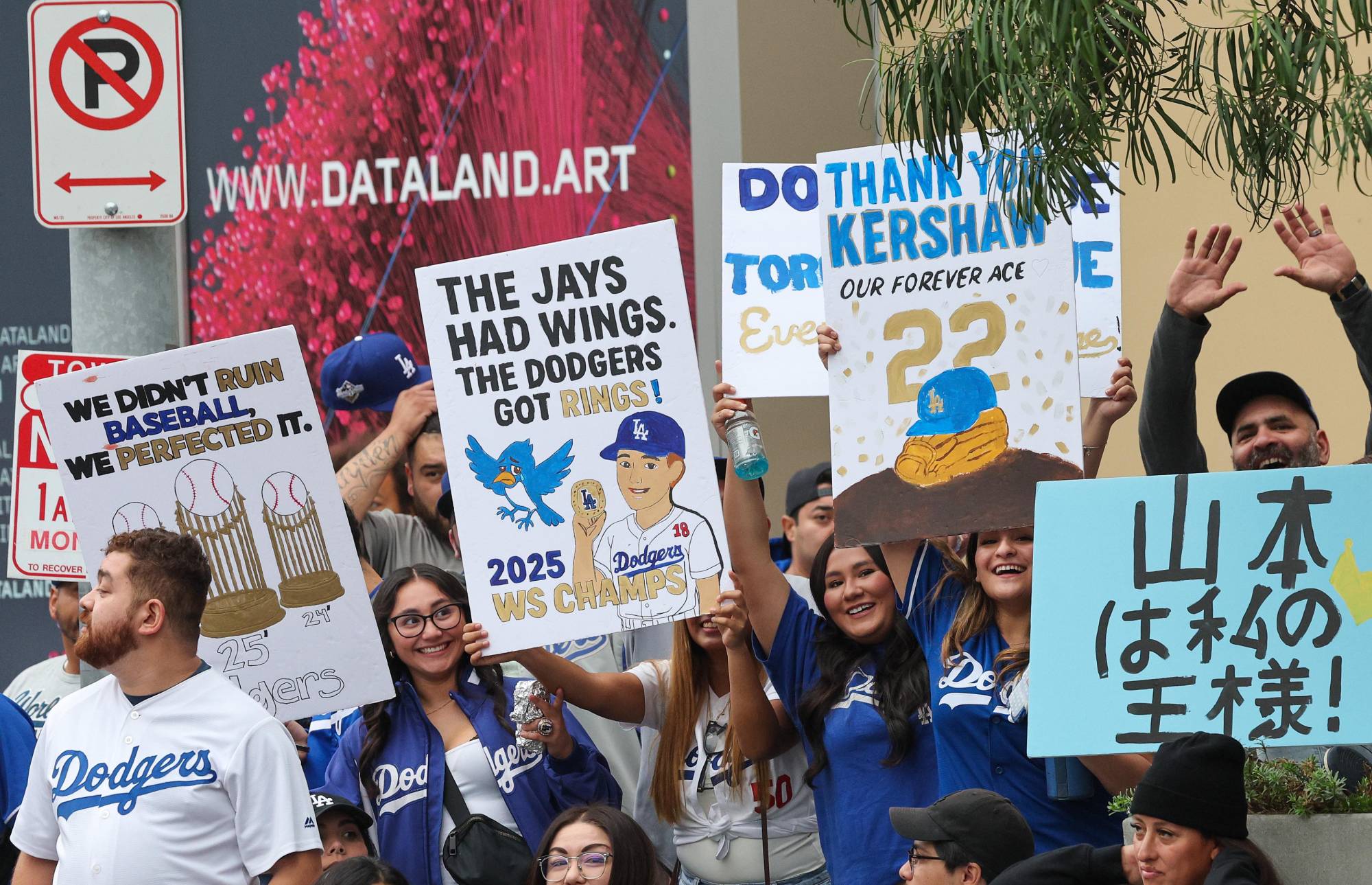 $!Dodgers celebra con su afición el bicampeonato de las Mayores