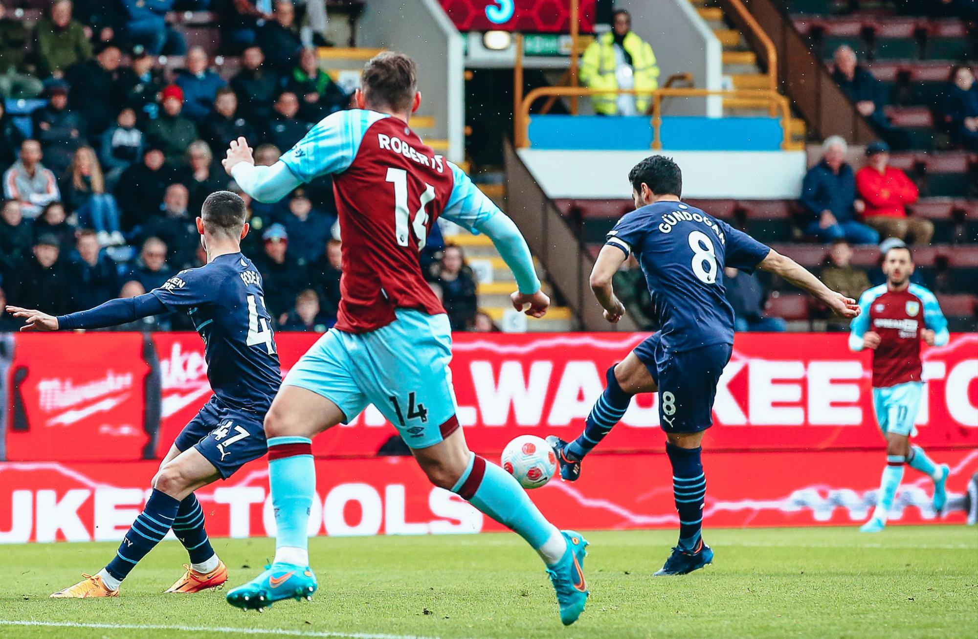 $!Manchester City se aferra a la cima de la Premier League