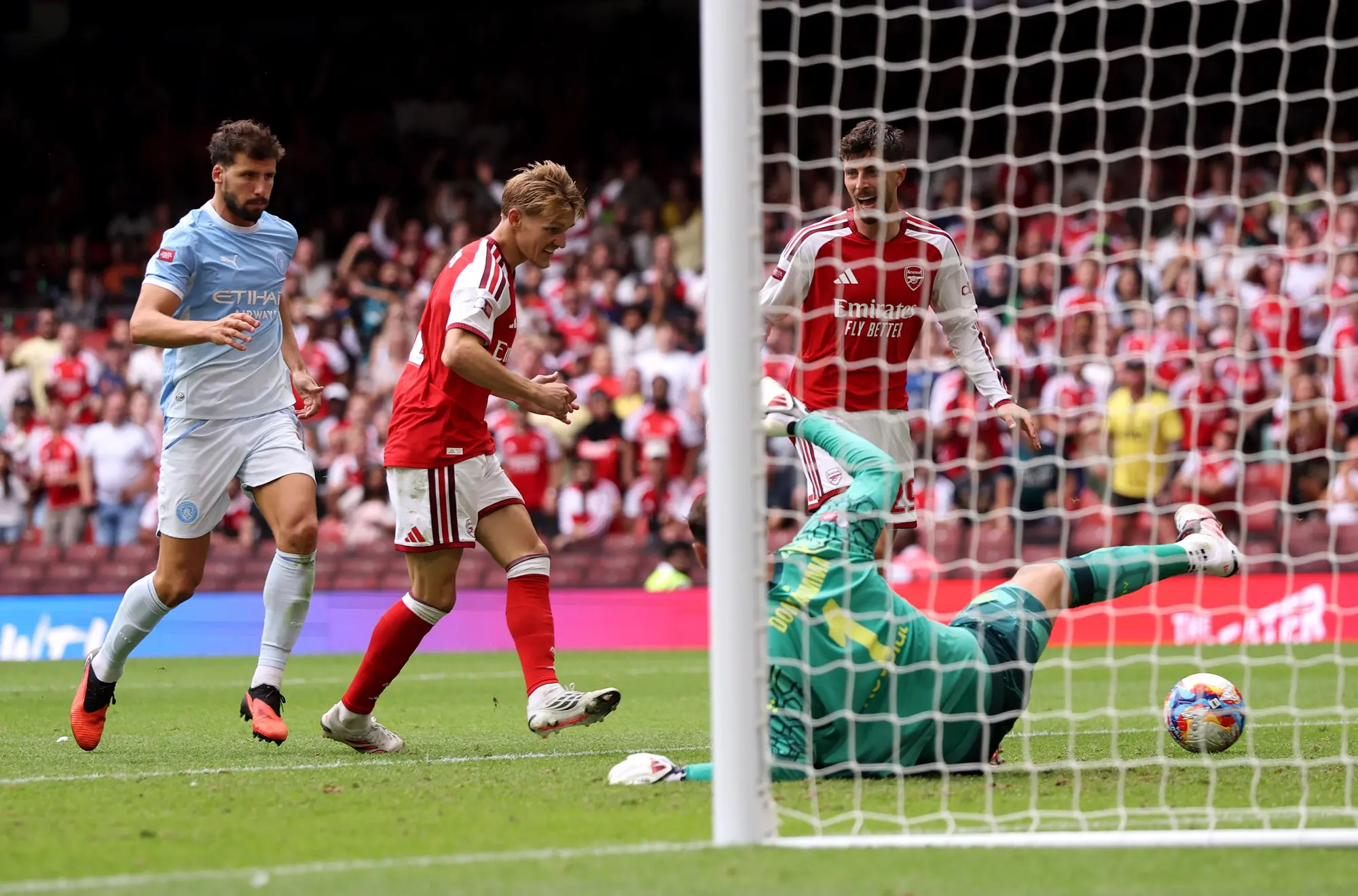 $!Arsenal aplasta al Manchester City y conquista la Community Shield