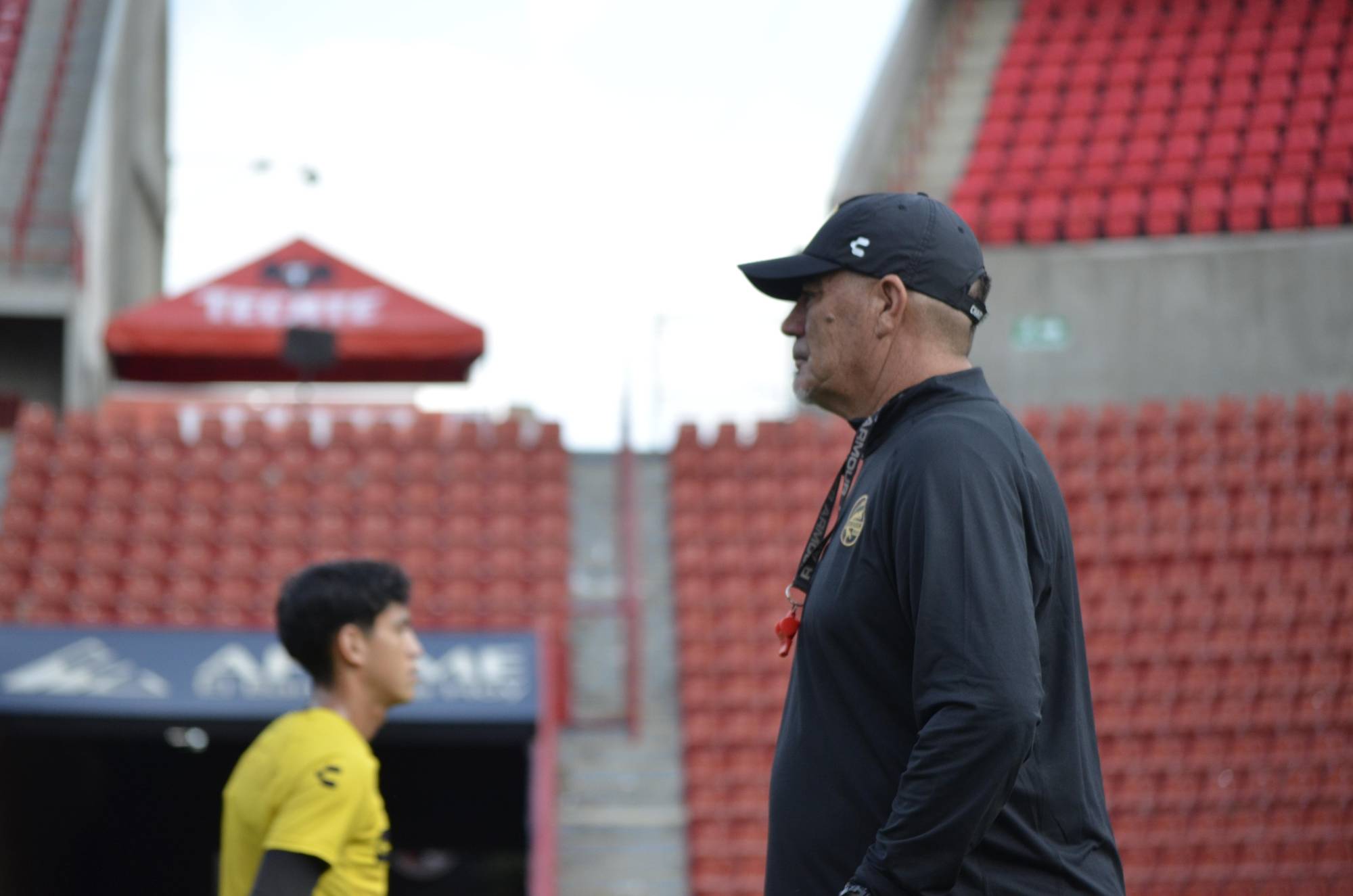 $!Paco Ramírez promete trabajo para levantar a Dorados