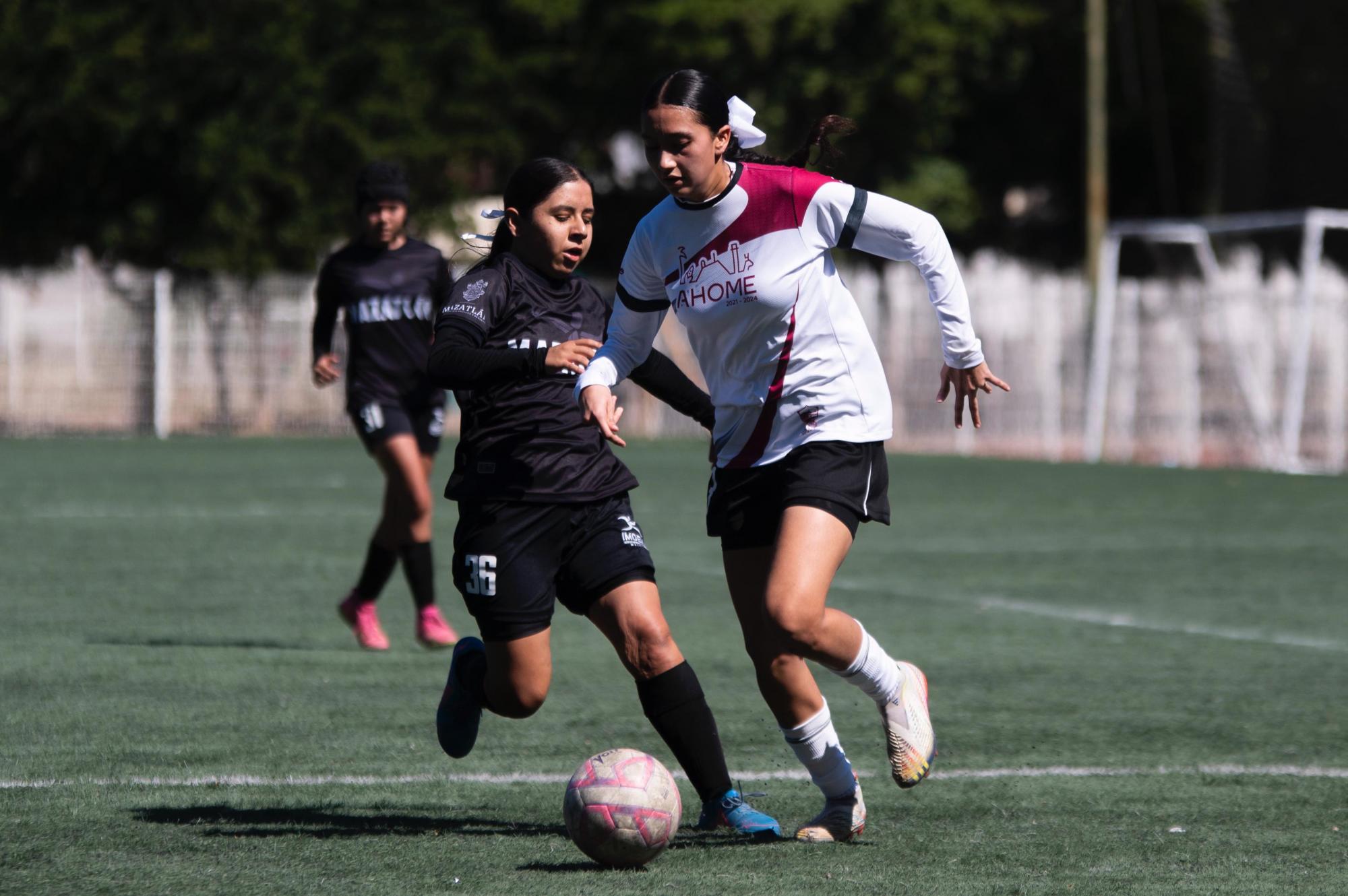 $!Ahome y Culiacán se quedan con los oros en Estatal de futbol
