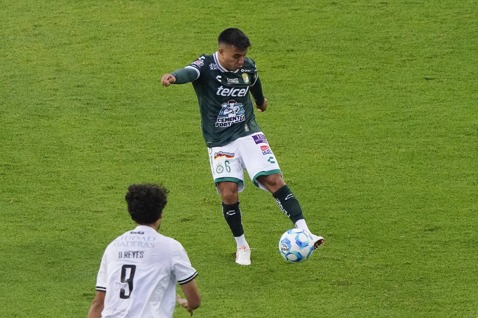$!León golea 3-0 a Querétaro y extiende su dominio en casa en el Apertura 2025