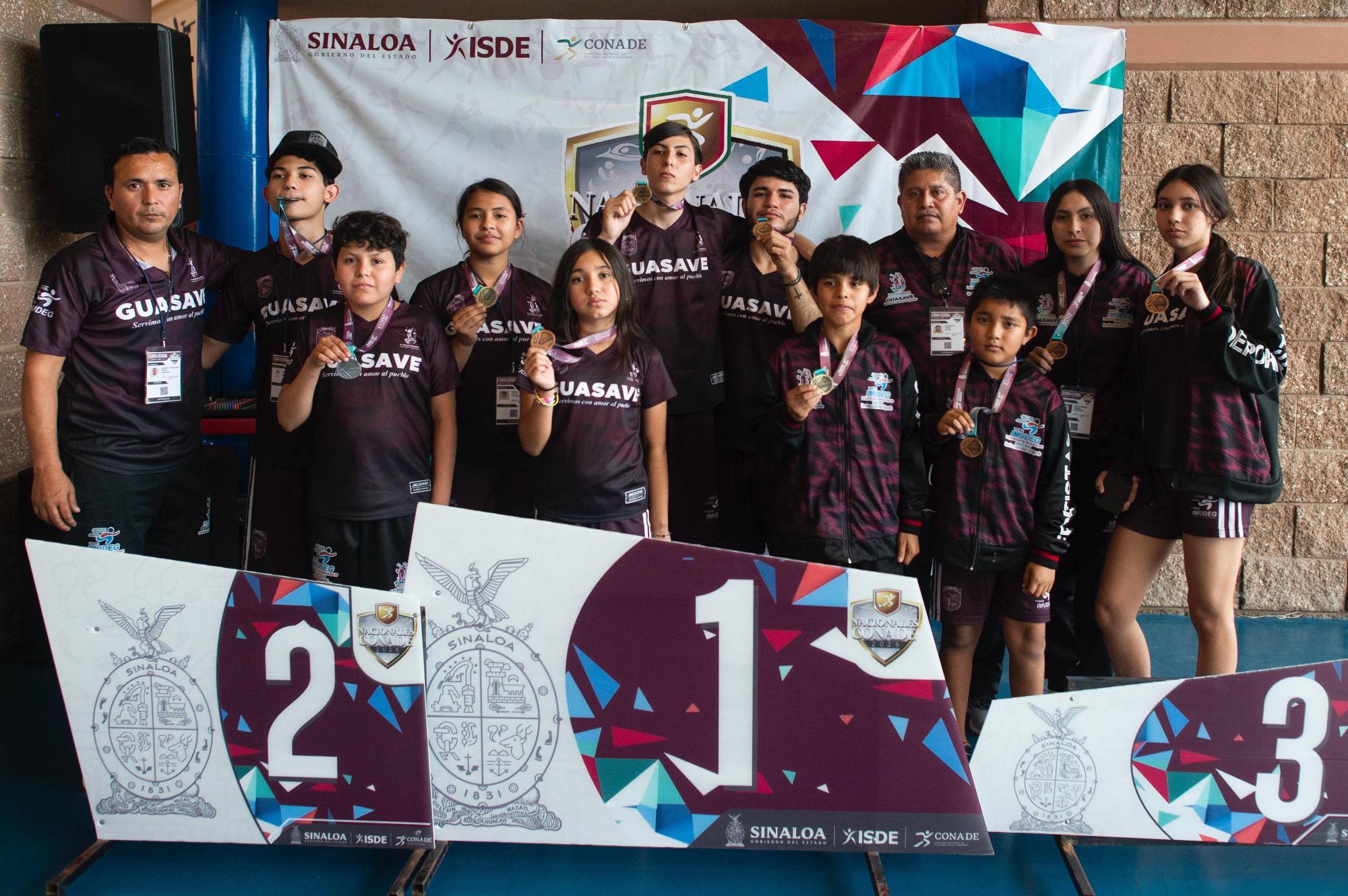 $!Culiacán y Guasave dominan el estatal de bádminton