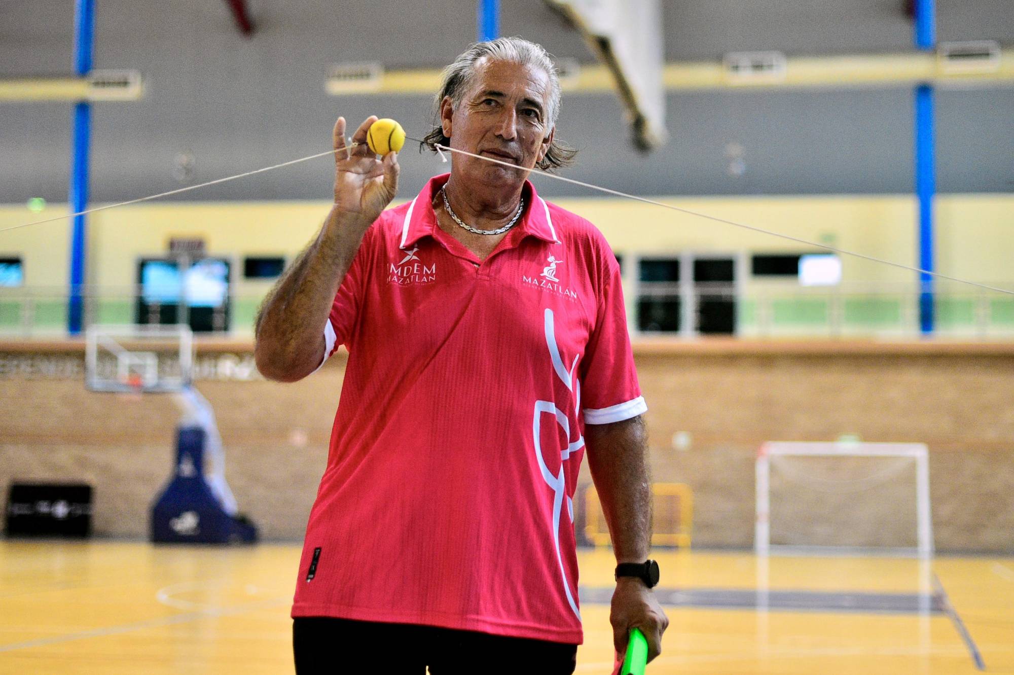 $!El olímpico Salvador González imparte curso de actualización de voleibol de playa en Culiacán