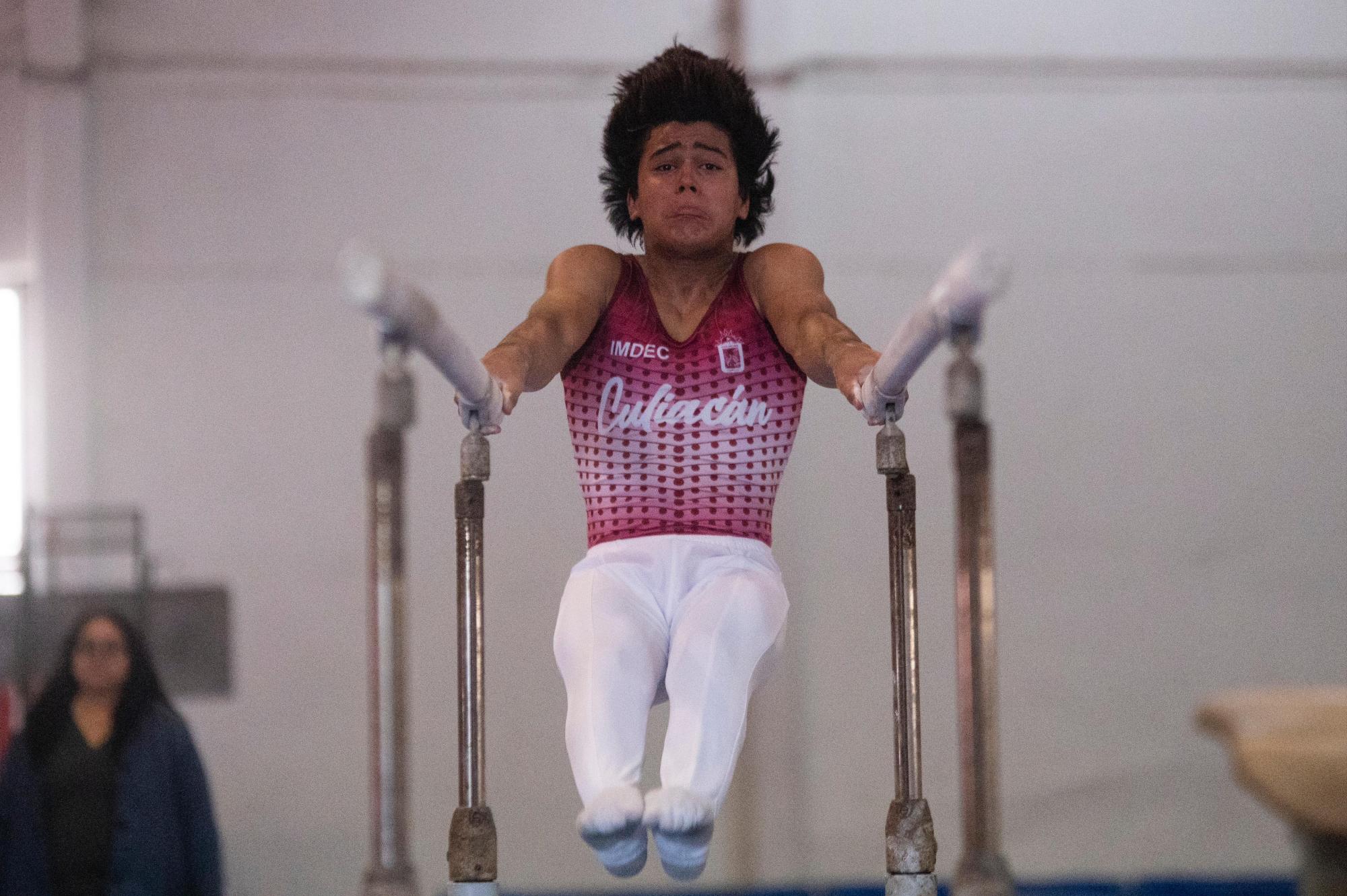 $!Supera Aarón Ibarra a Gael Rosales en estatal de gimnasia