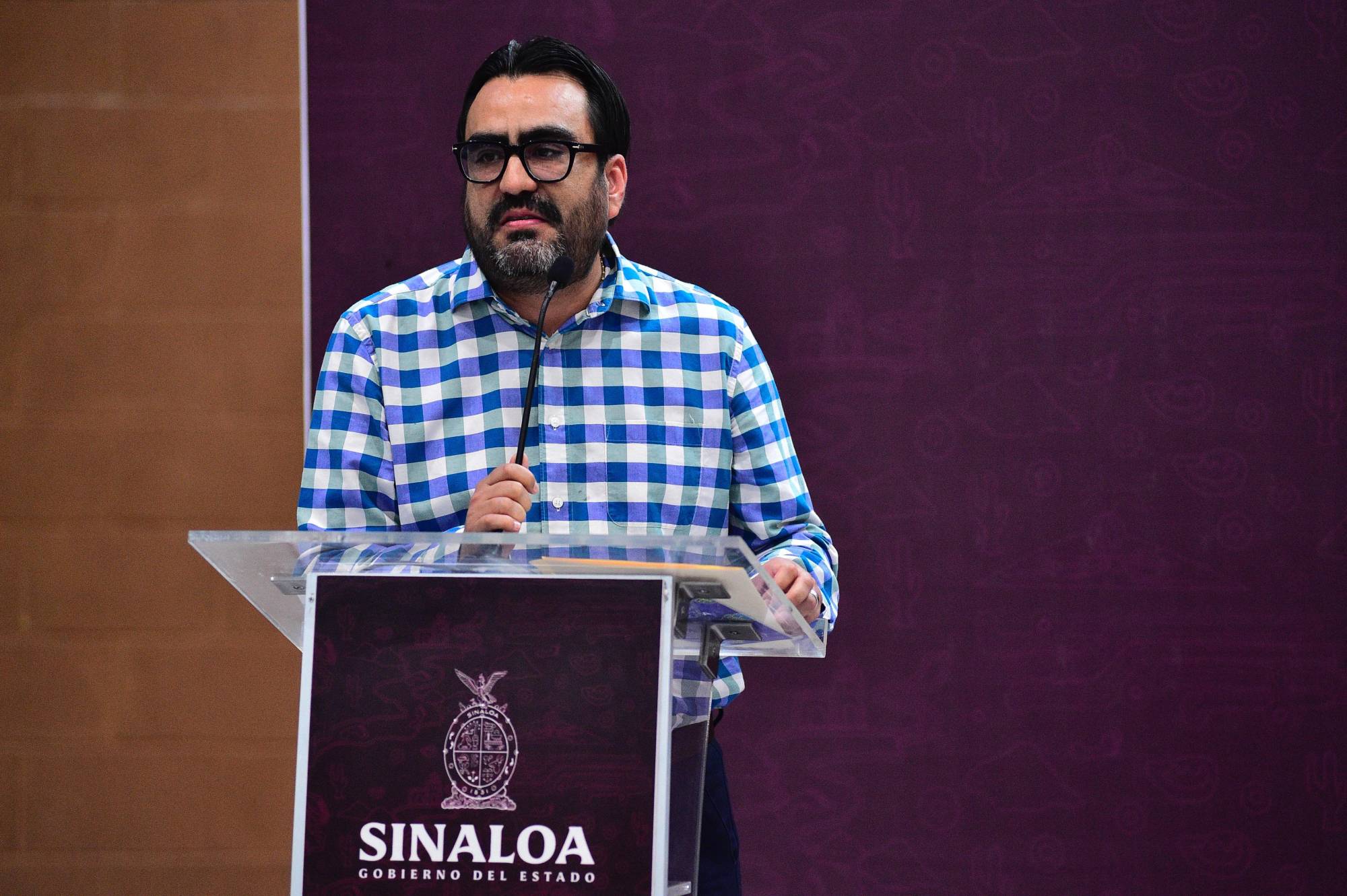 $!Abanderan a deportistas de Culiacán para los Estatales de la Conade