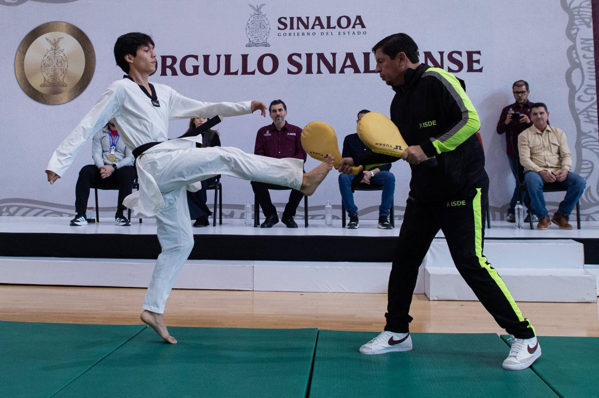 $!Reconoce Isde a deportistas medallistas en Olimpiada y Paralimpiada Nacional 2025