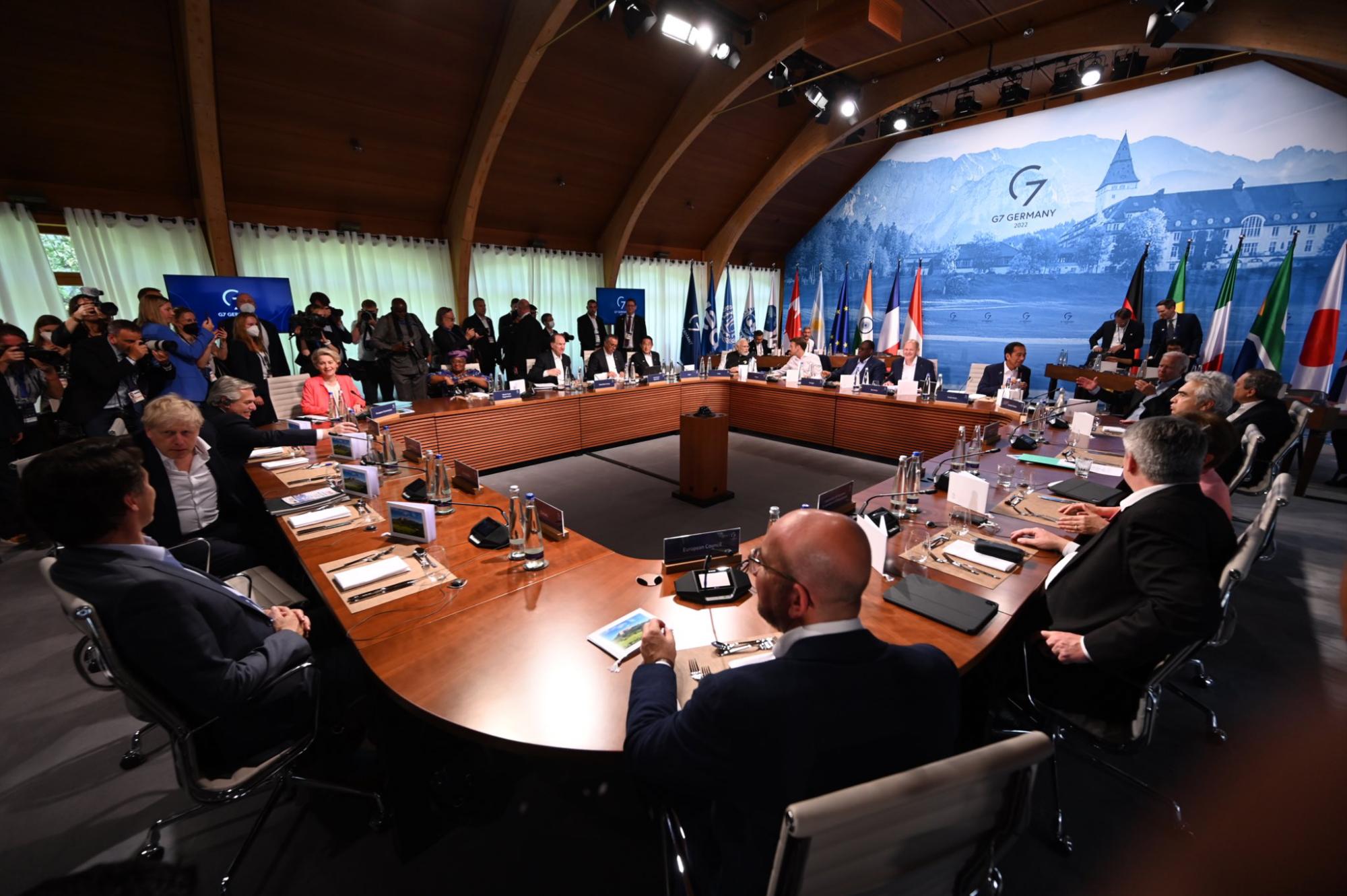 $!Líderes del G7 hablan con Zelenski; preparan ayuda a Ucrania y represalias para Rusia