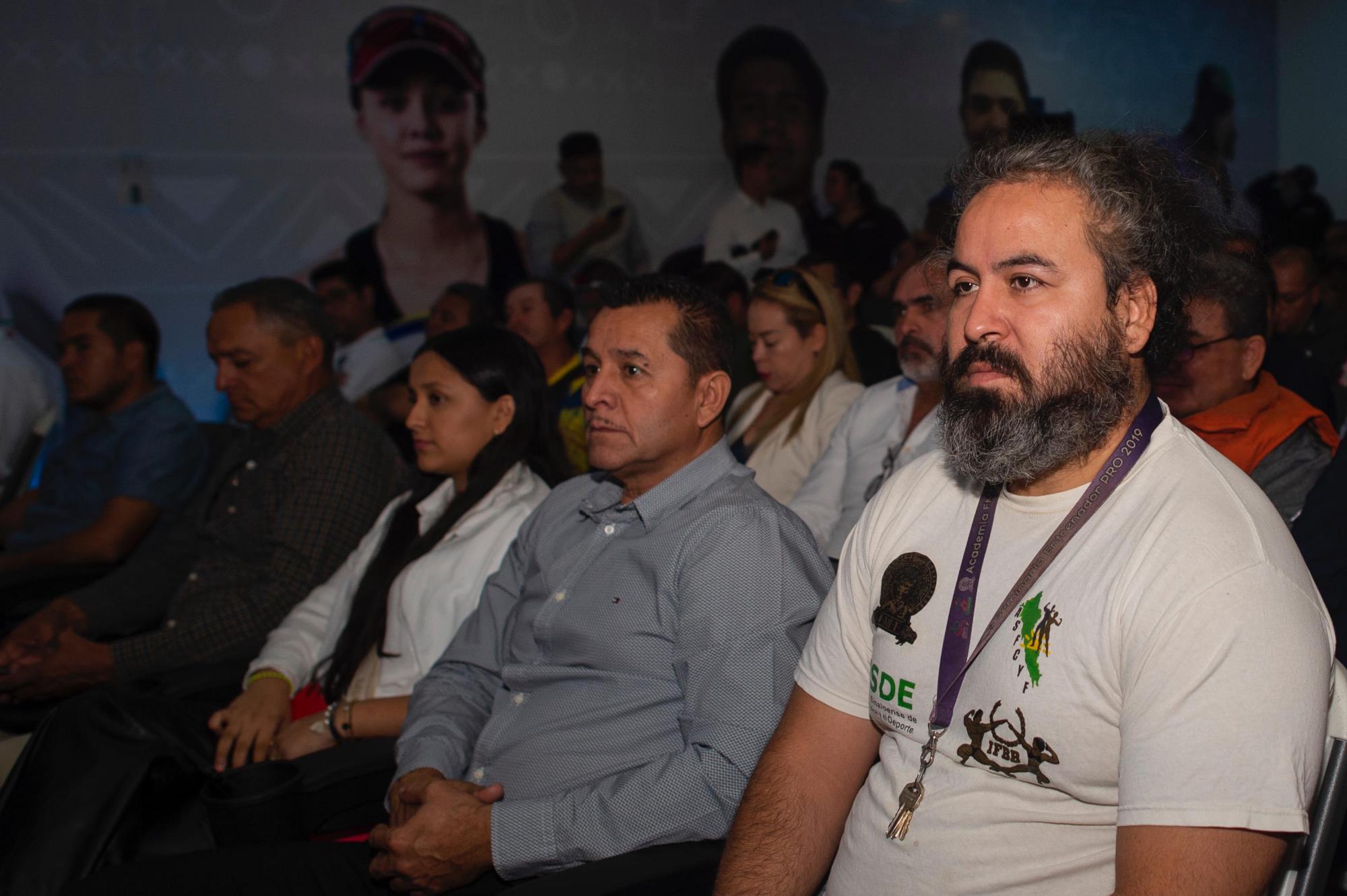 $!Presenta director del Isde su informe de labores