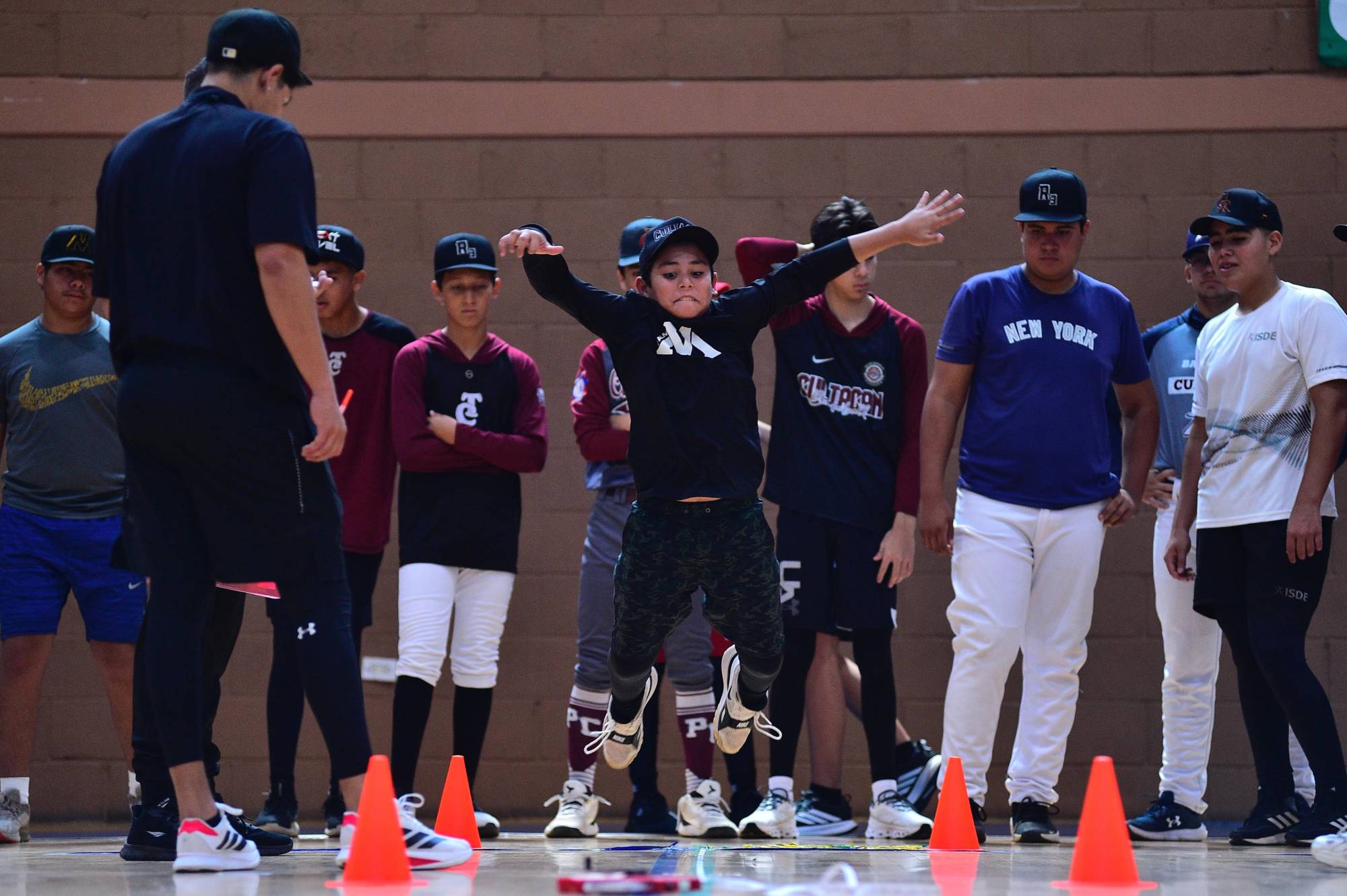 $!Gran respuesta al try out de beisbol del Isde