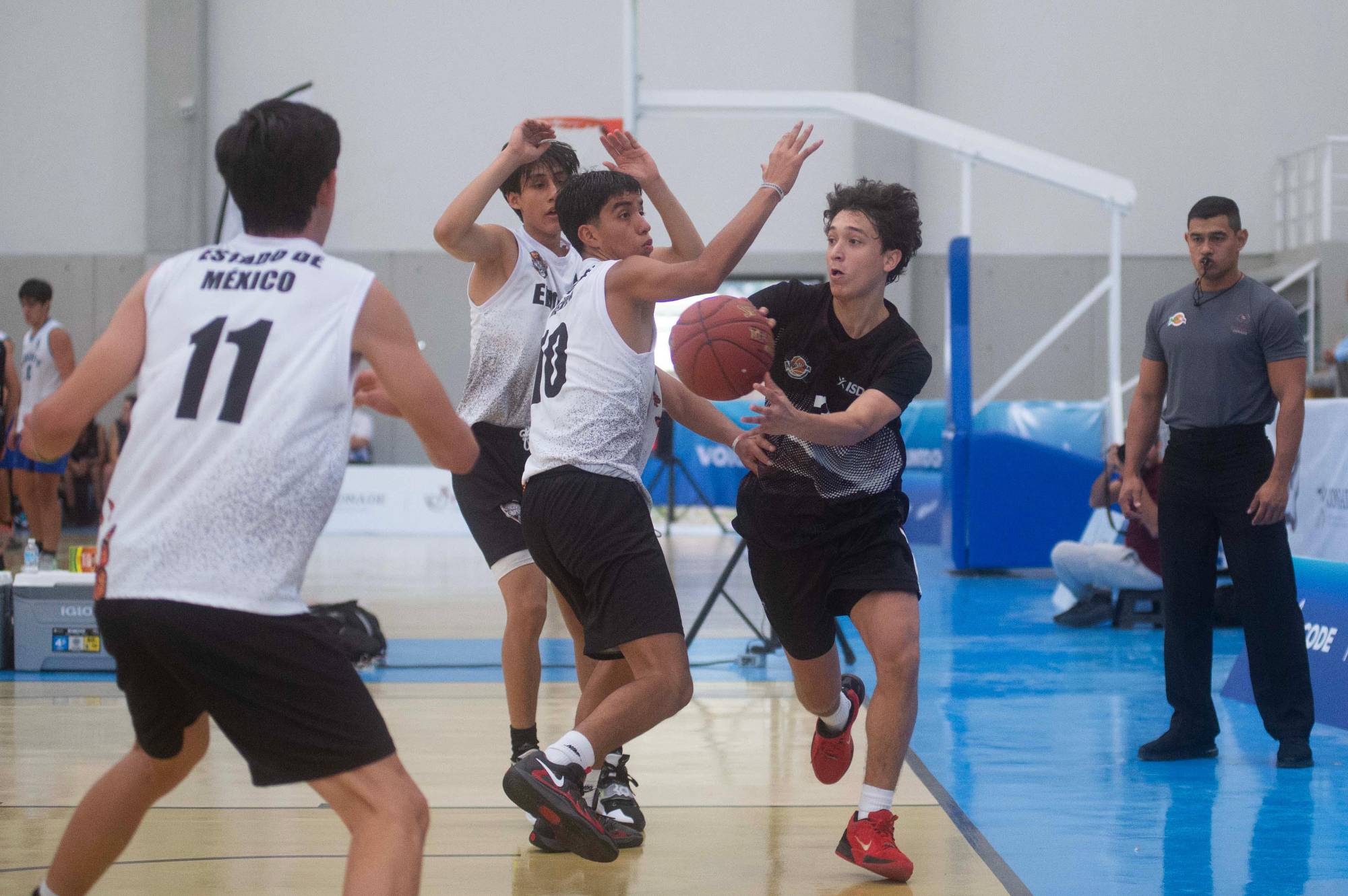 $!Sinaloa remonta y debuta con victoria en el basquetbol de la Olimpiada Nacional