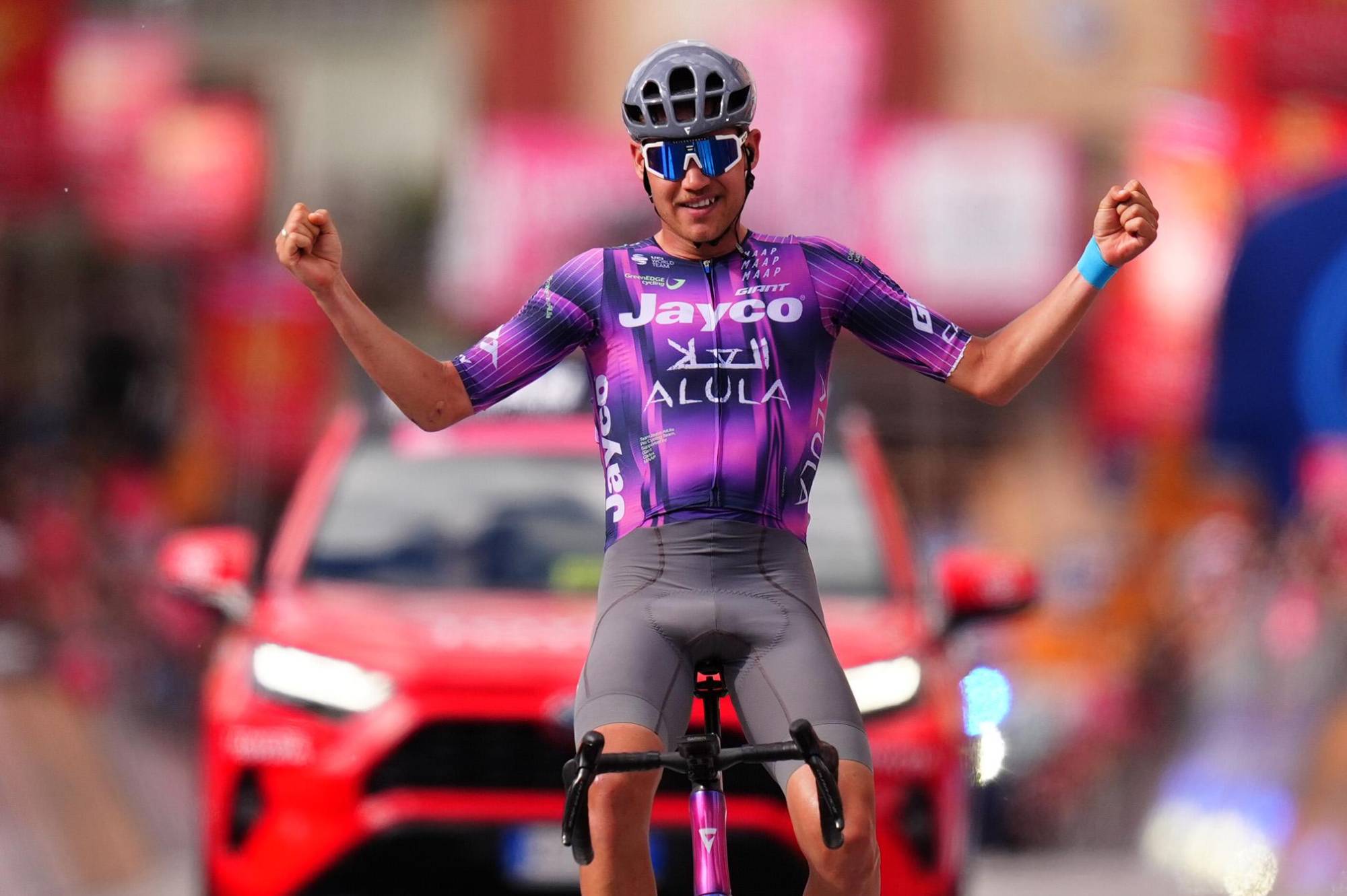 $!Isaac del Toro se mantiene como el mejor latinoamericano en el Giro de Italia 2025