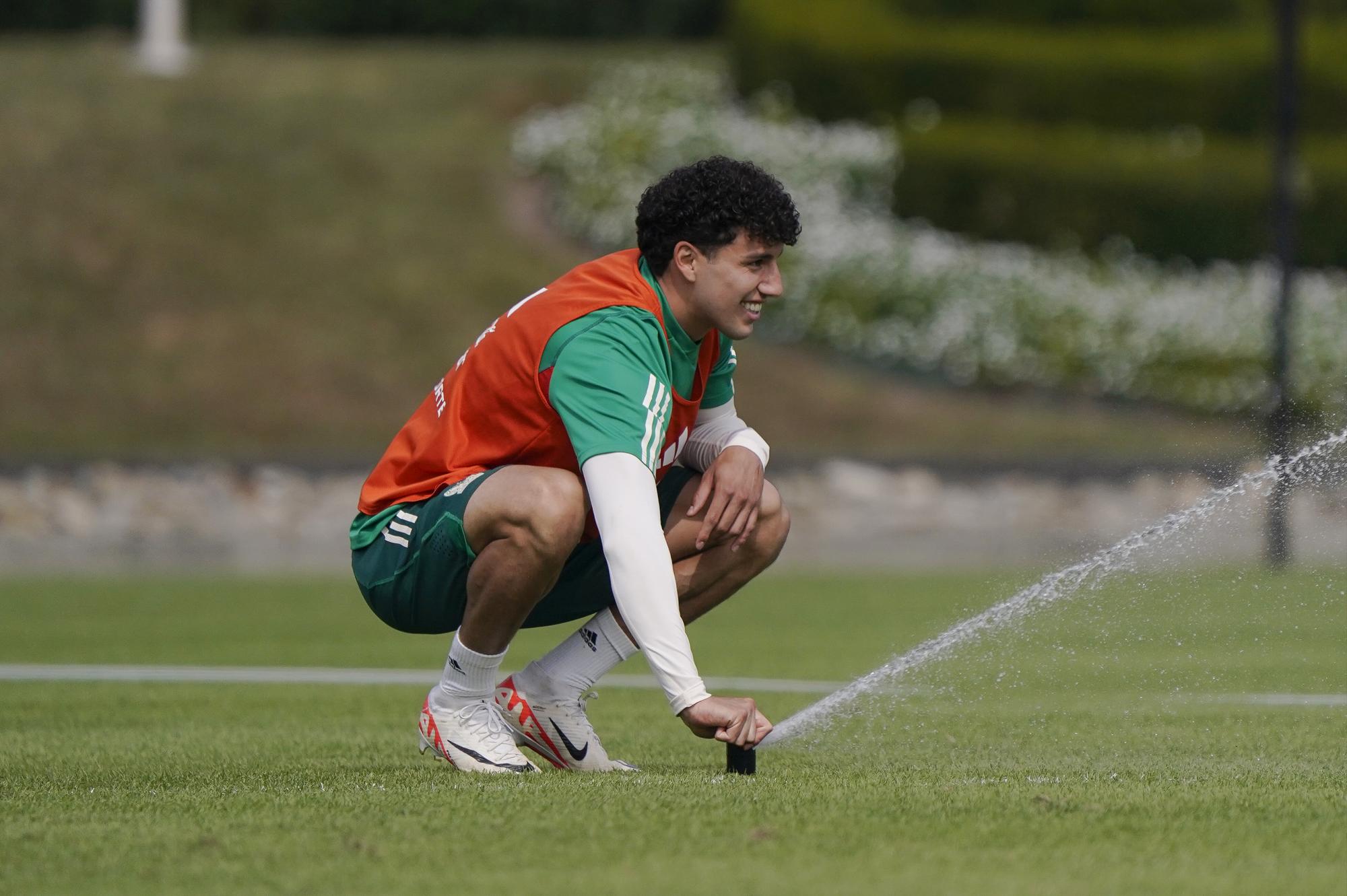 $!El Tri ya entrenó con plantilla completa en Charlotte