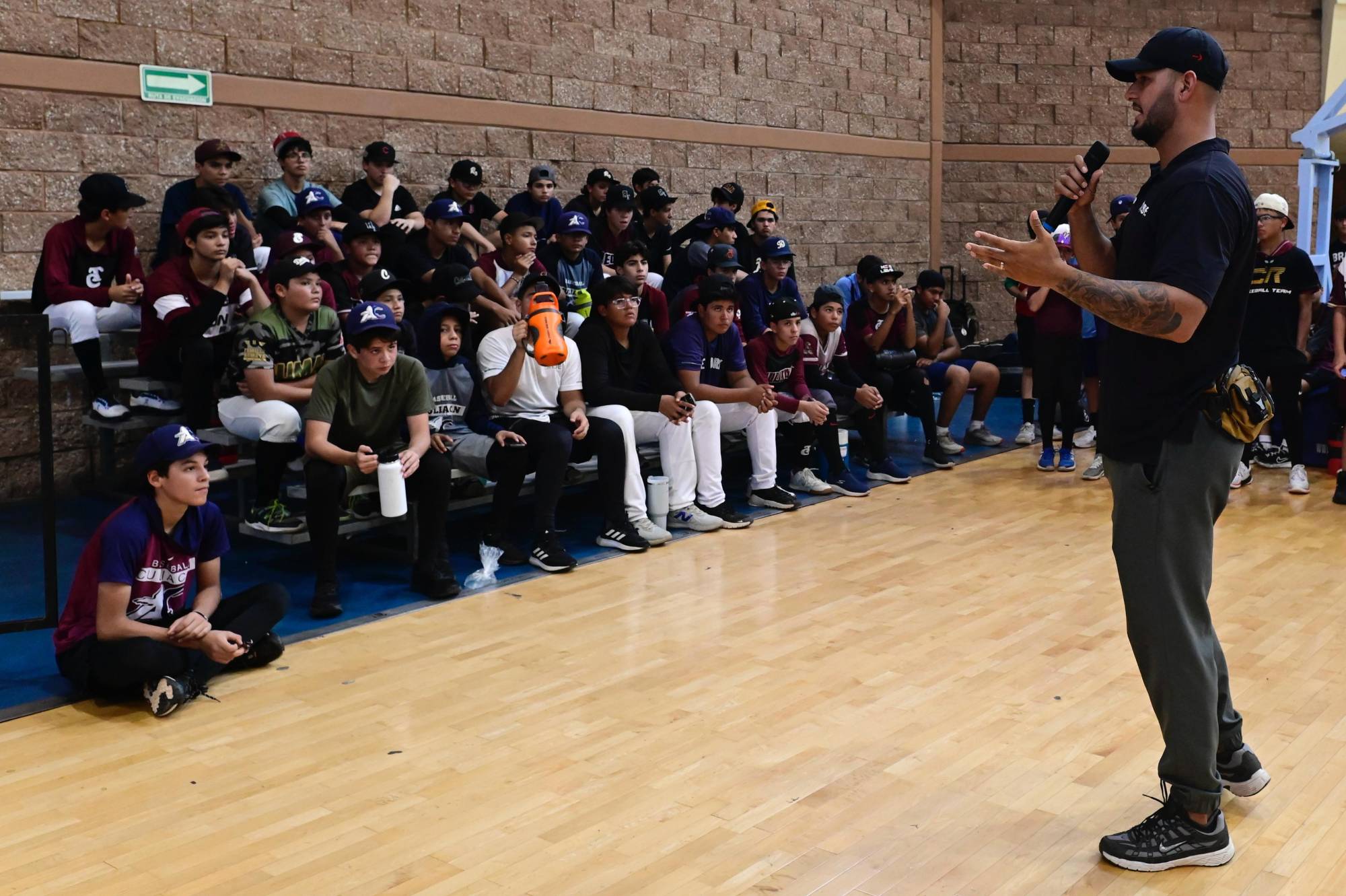 $!Gran respuesta al try out de beisbol del Isde