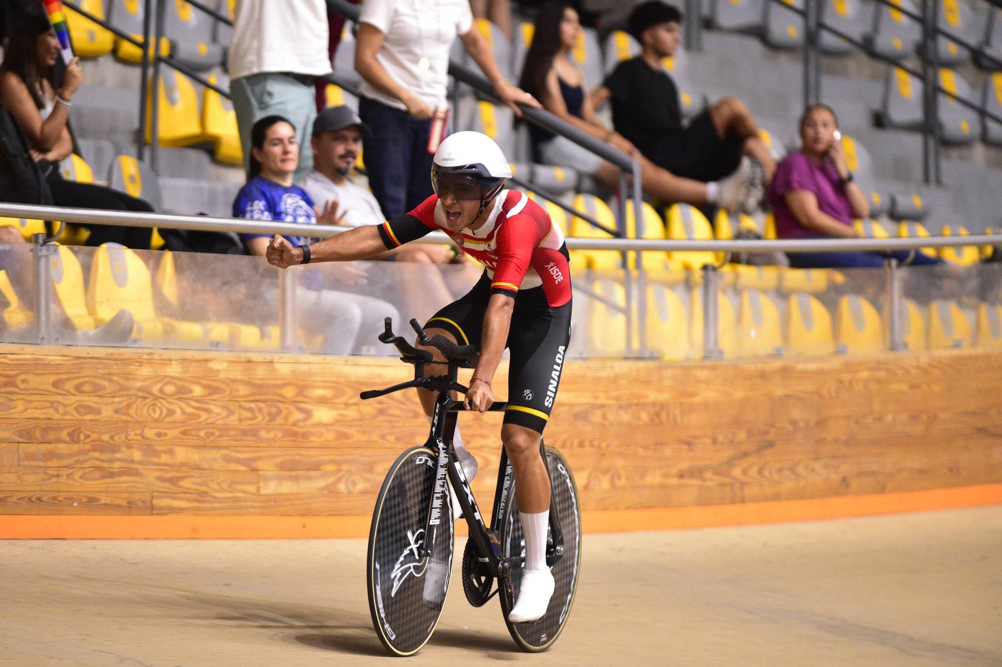 $!Jesús Jared Zamudio Valdez, con par de oros, brilla por Sinaloa en ciclismo