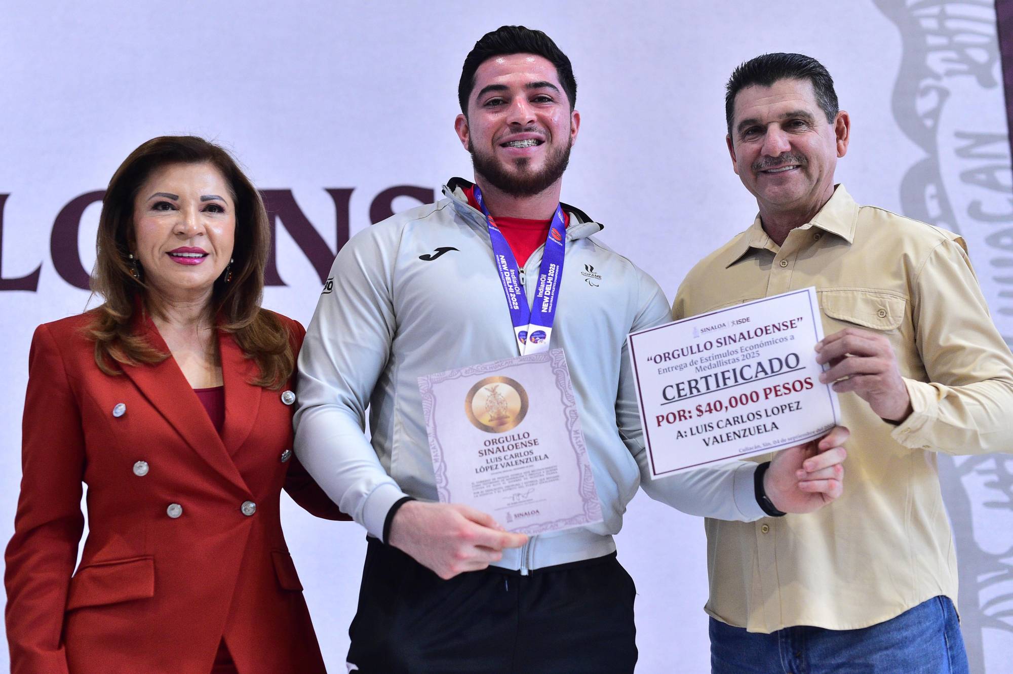 $!Reconoce Isde a deportistas medallistas en Olimpiada y Paralimpiada Nacional 2025