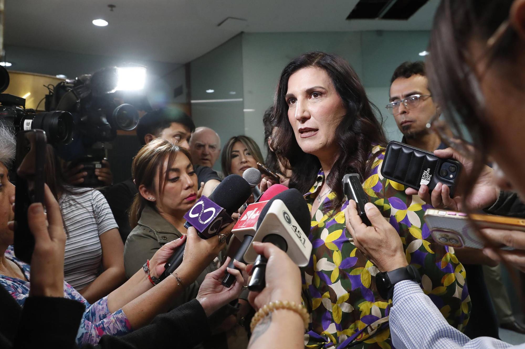 $!Licencia de Sergio Mayer: Monreal habla de depurar candidaturas en Morena; Kenia López pide ética y respeto al cargo