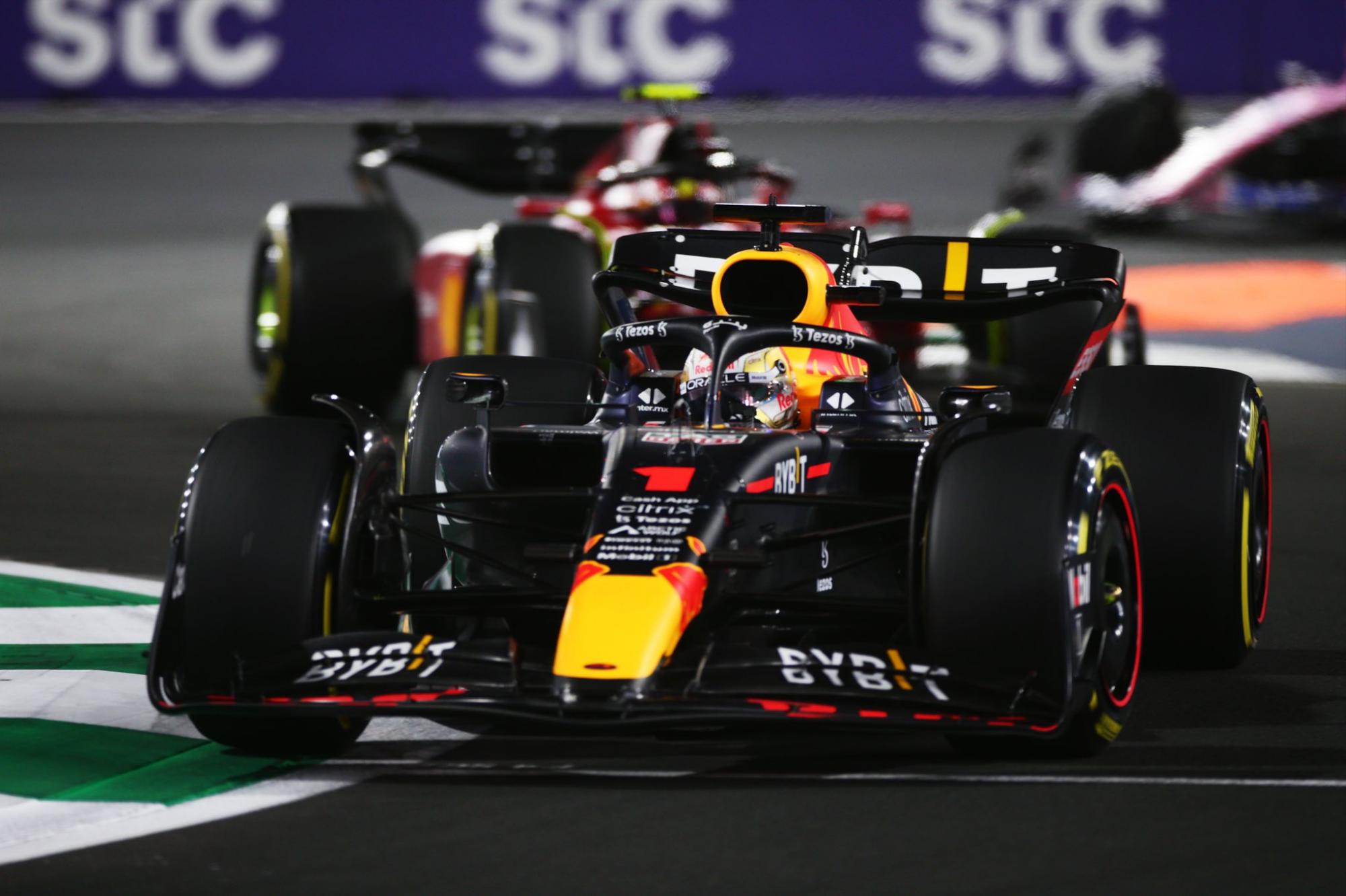 $!Checo Pérez termina cuarto en el Gran Premio de Arabia Saudita; gana Max Verstappen