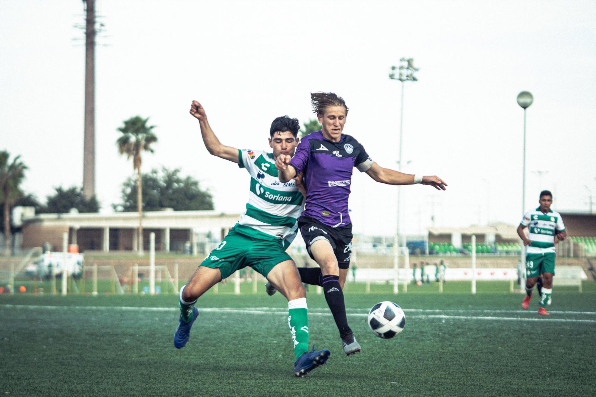 $!Cañoneros Sub 20 y Sub 18 caen en su visita a Torreón
