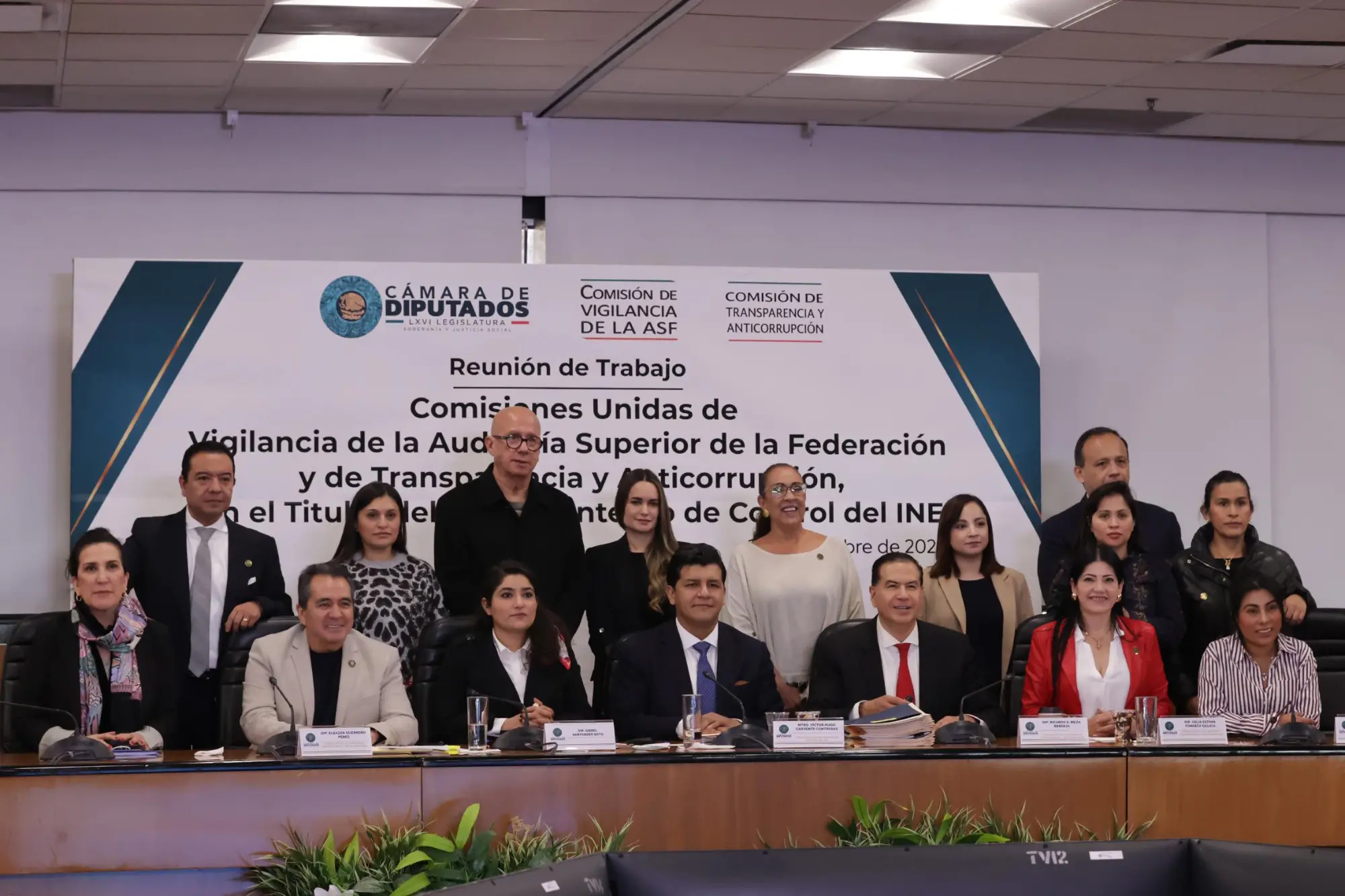 $!Contralor del INE imputa a cinco funcionarios por conflicto de interés