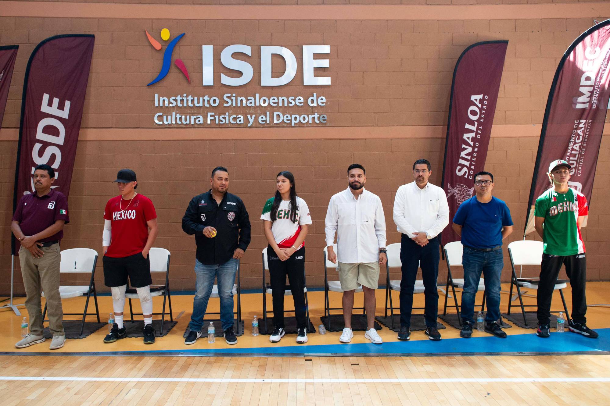 $!Arranca en Culiacán el Campeonato Nacional de Beisbol 5 con triple homenaje