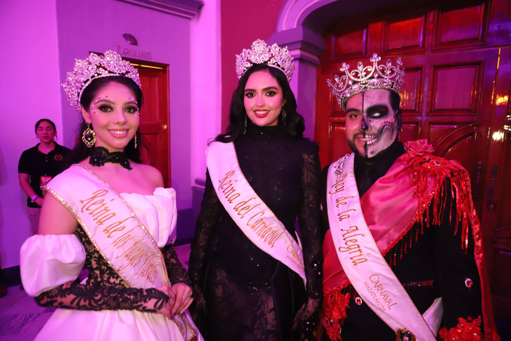 $!Desiré Ayón, Lucero Lizárraga y Brayan Gamboa, Reina de los Juegos Florales, Reina del Carnaval y Rey de la Alegría del Carnaval de Mazatlán 2025.