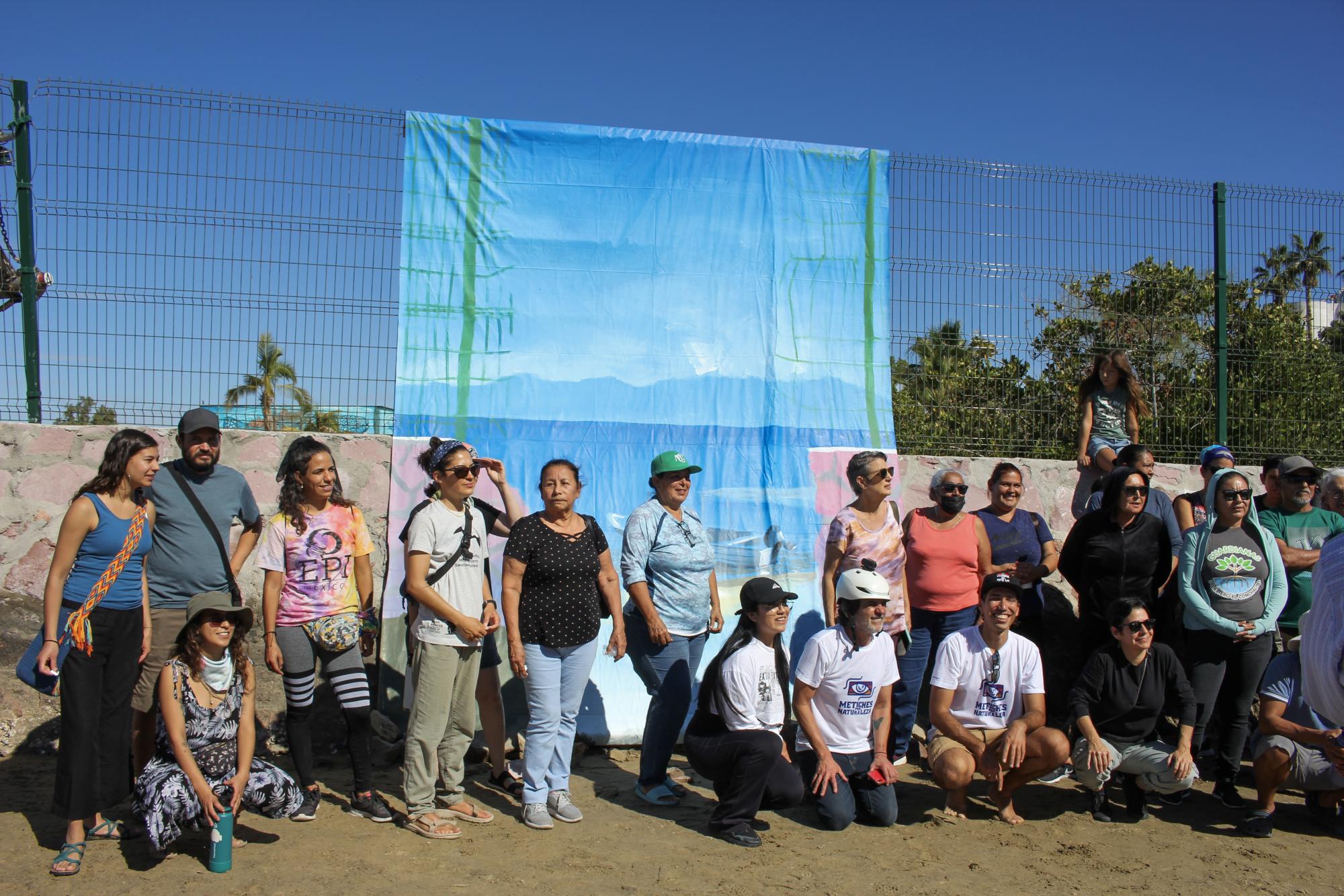 $!Lucha el barrio de El Manglito por playas libres en Baja California Sur