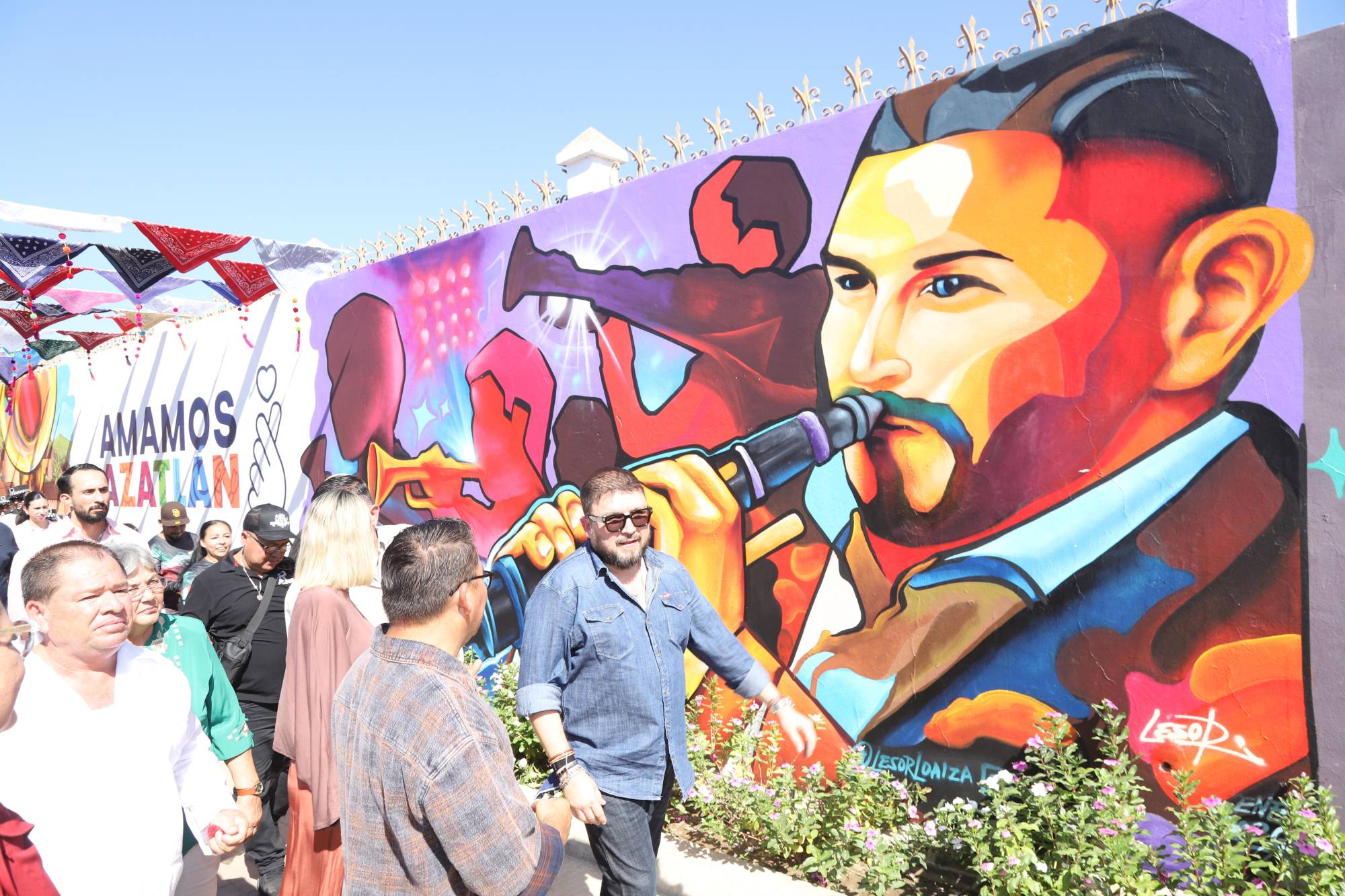 $!Poncho Lizárraga participó en la segunda edición del Tianguis de Artesanías y Comida Típica celebrado en El Recodo.