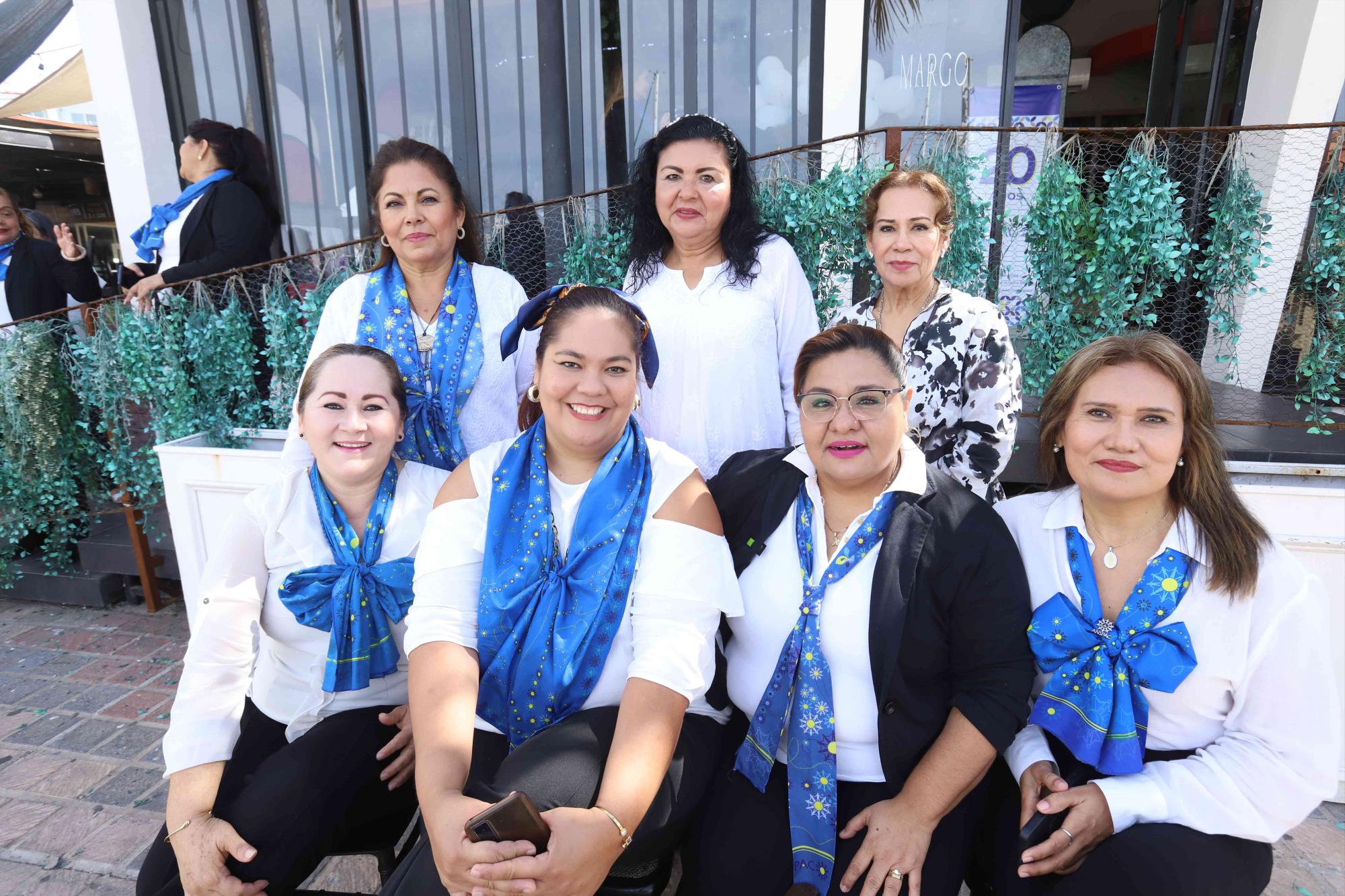 $!Las damas de la Unidad Padres y Compadres presentes en el evento.