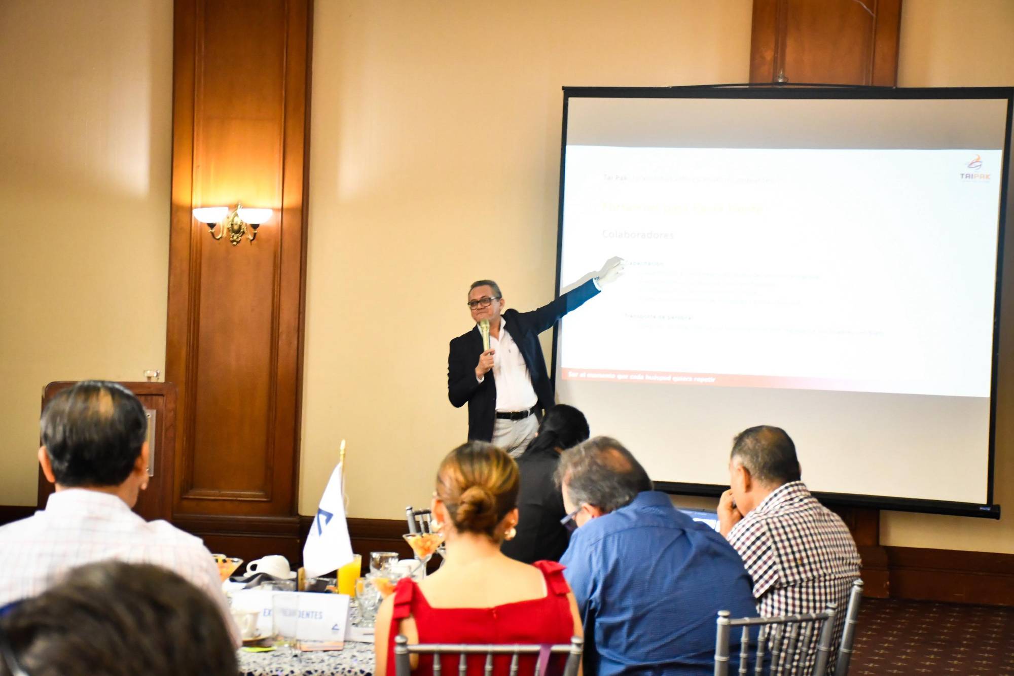 $!Vencer la falta de confianza y temor a salir, el reto de las empresas: Luis Enrique Pung