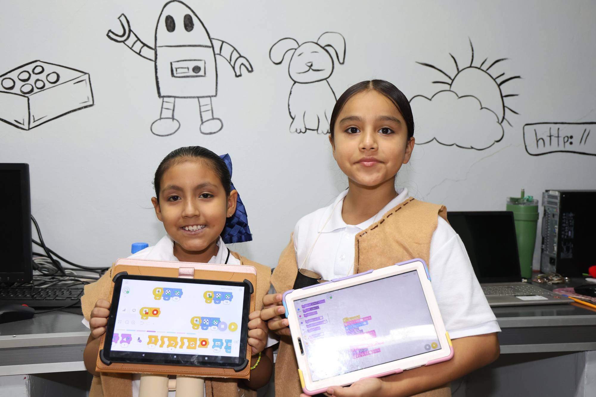 $!Emma Jazlyn Osuna Valle y Gadela Monserrat Contreras Rendón.